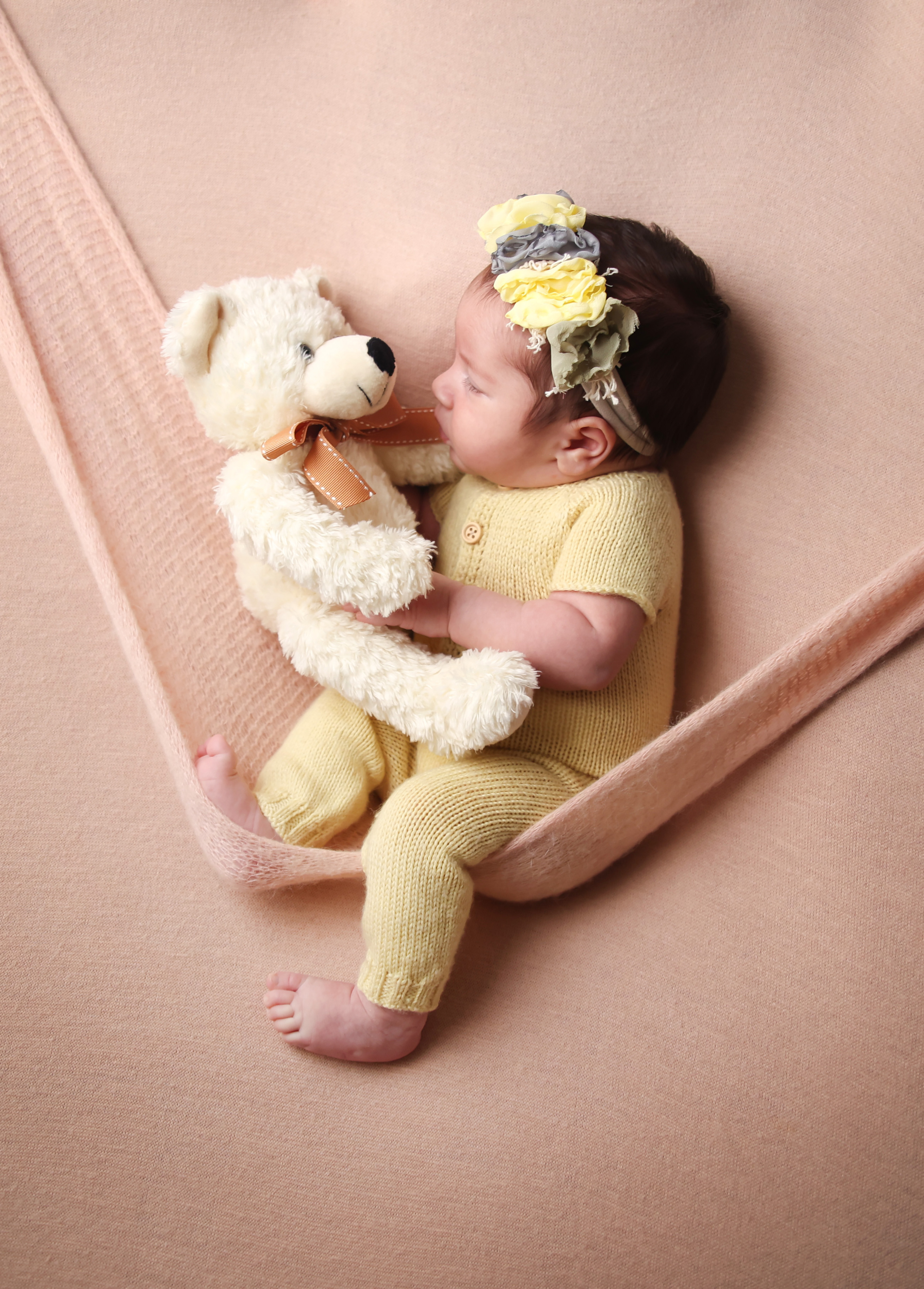 НОВОРОЖДЕННЫЕ до месяца. Мишугина Ольга Фотограф новорожденных, семейный и детский фотограф