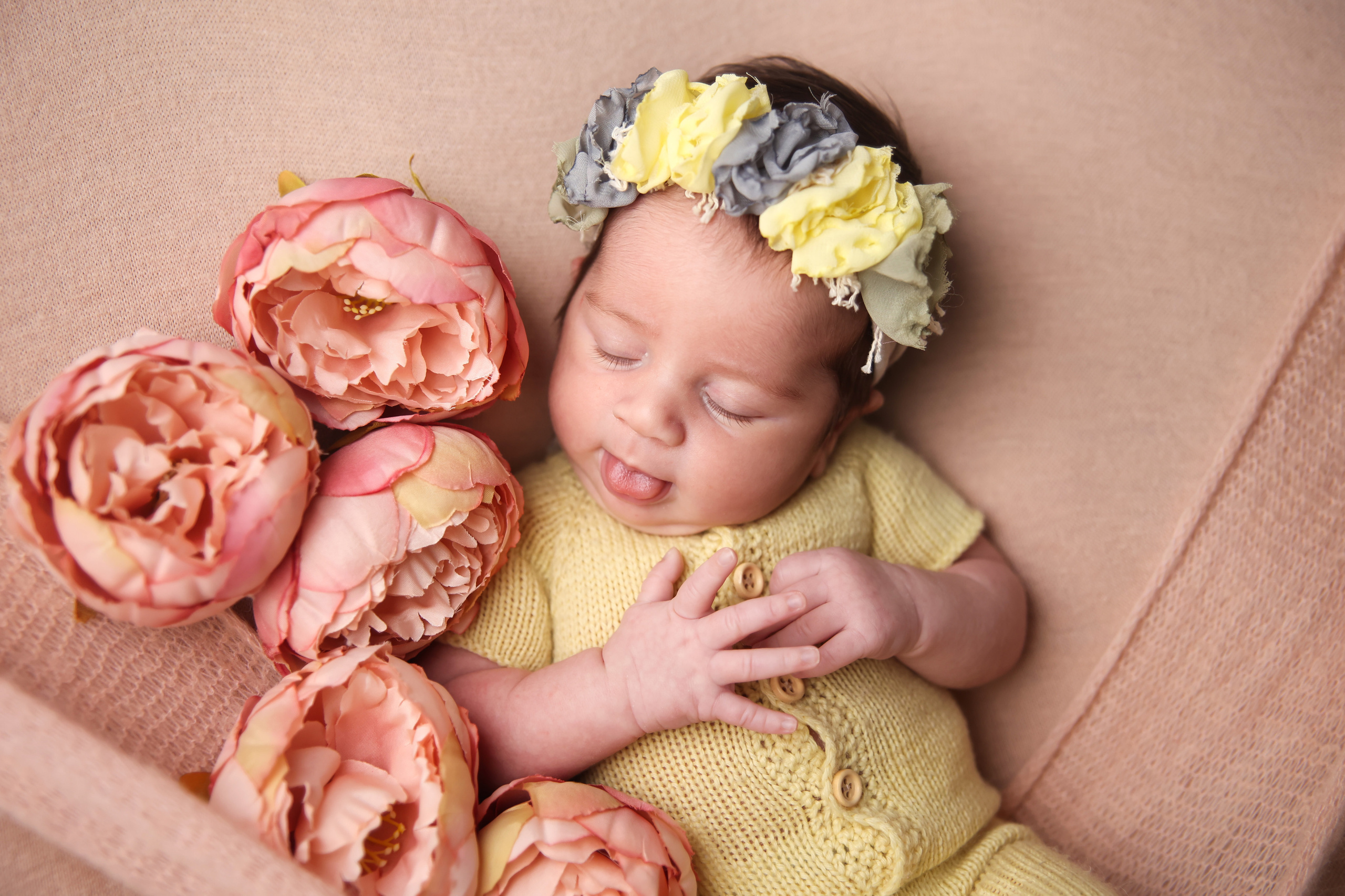 НОВОРОЖДЕННЫЕ до месяца. Мишугина Ольга Фотограф новорожденных, семейный и детский фотограф