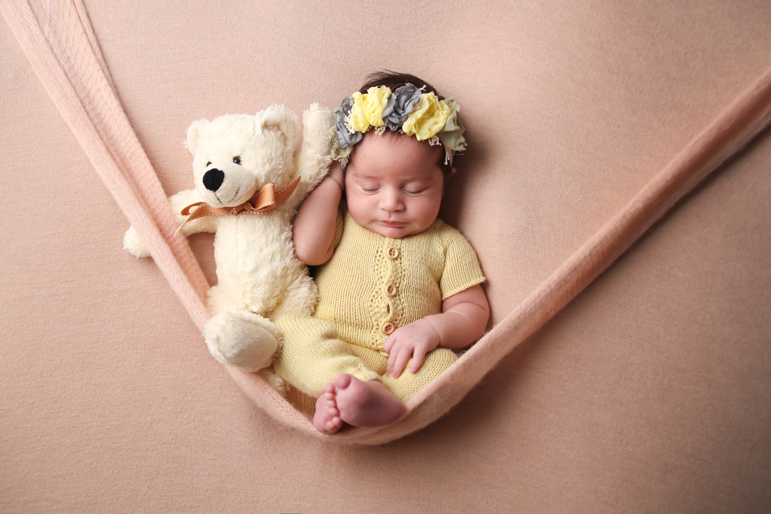 НОВОРОЖДЕННЫЕ до месяца. Мишугина Ольга Фотограф новорожденных, семейный и детский фотограф