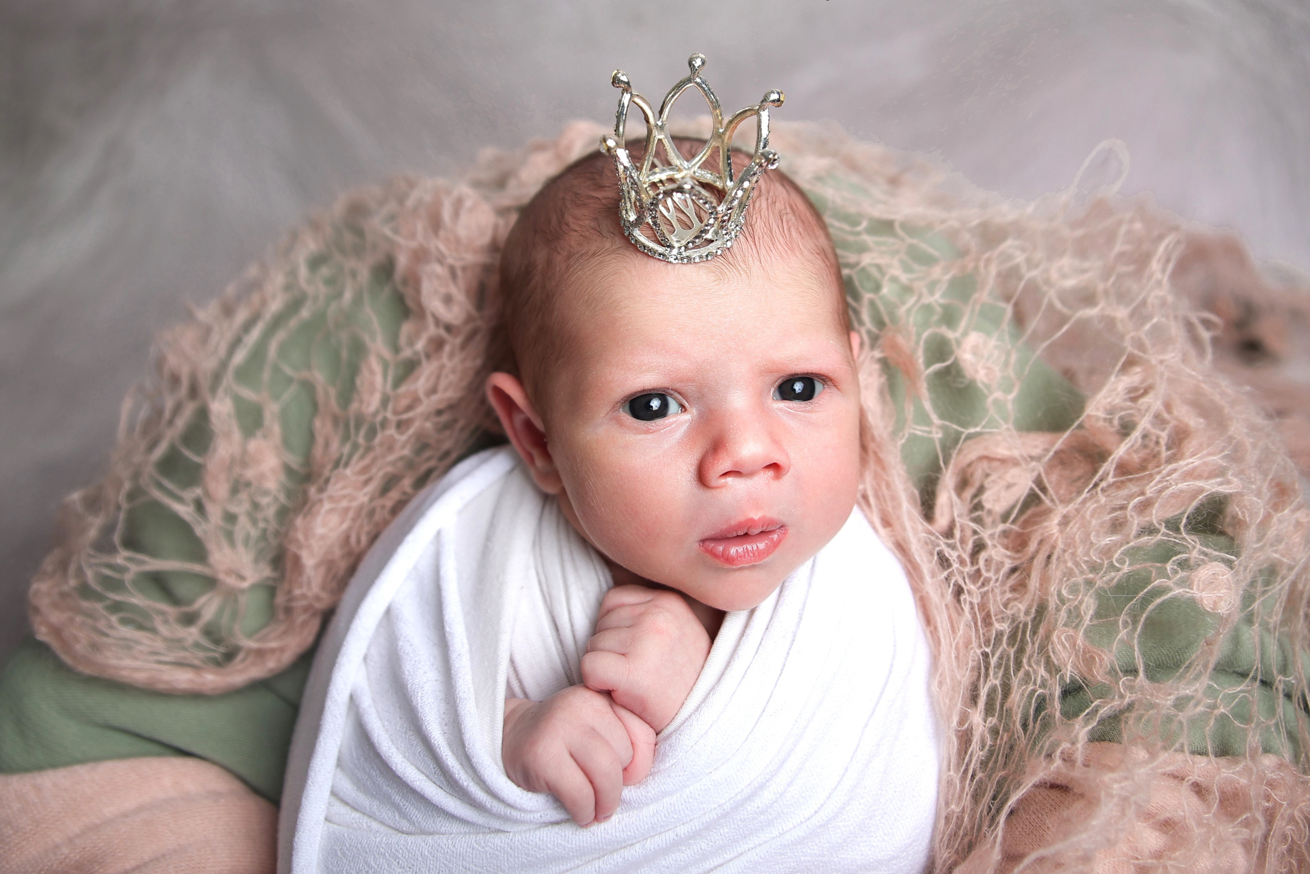 НОВОРОЖДЕННЫЕ до месяца. Мишугина Ольга Фотограф новорожденных, семейный и детский фотограф