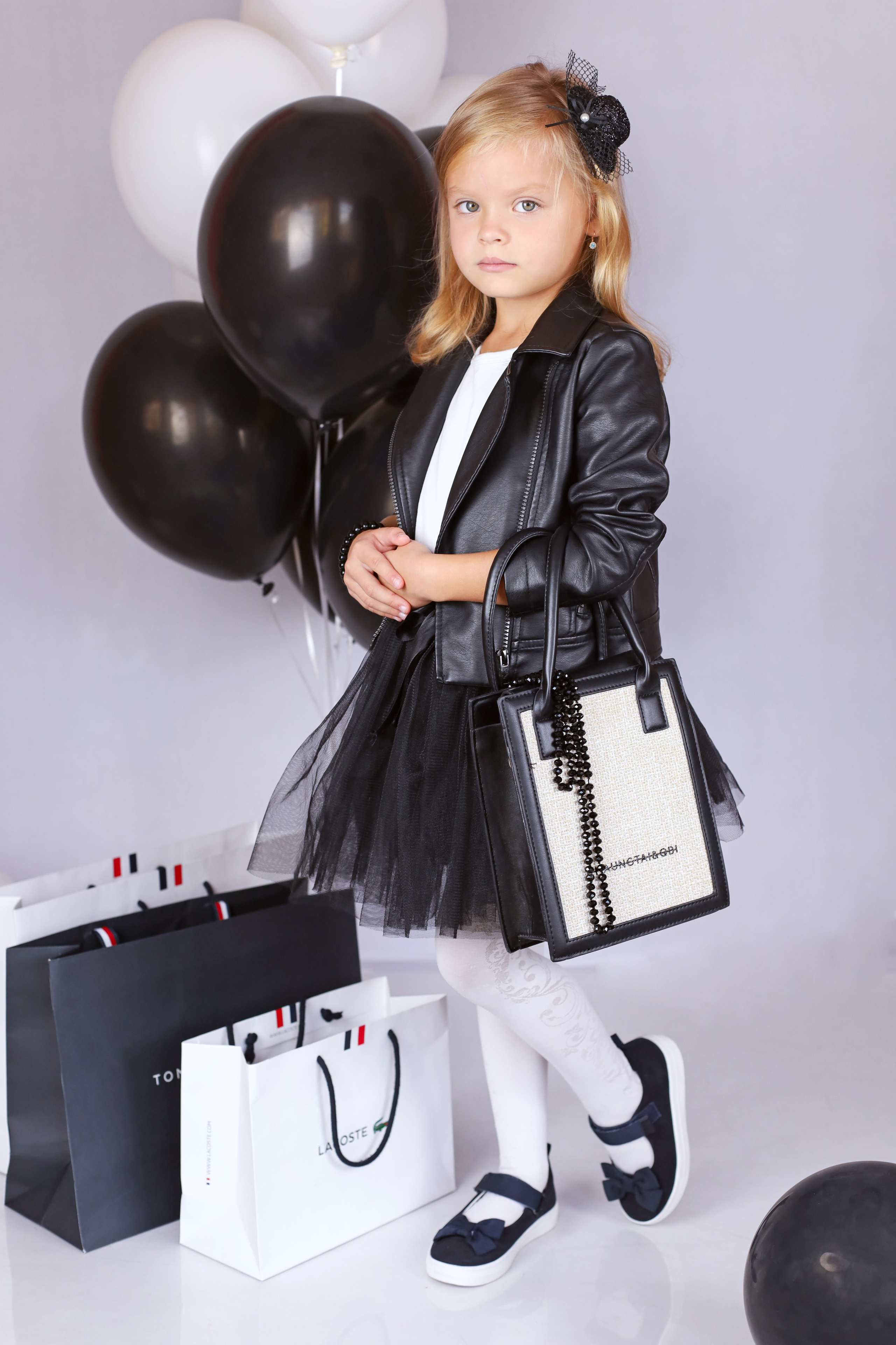 Черно-белое. Выпускные альбомы в Таганроге и Ростовской Области