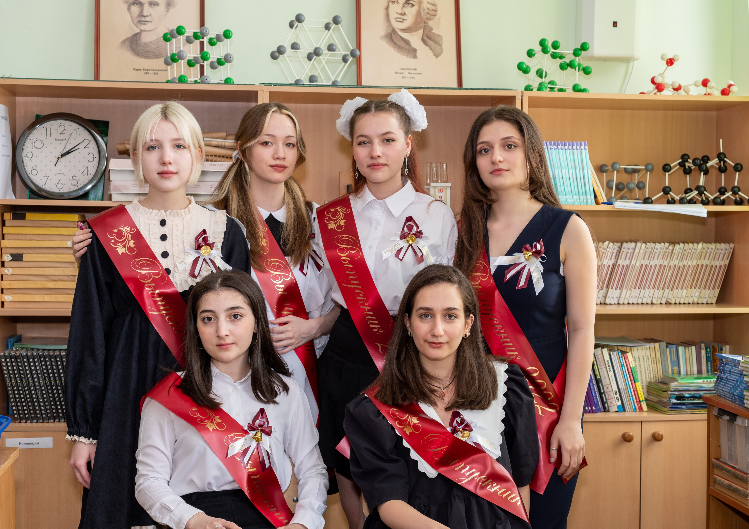 Последний звонок Школа 1412. Детский и семейный фотограф г. Москва Оксана Катаджи