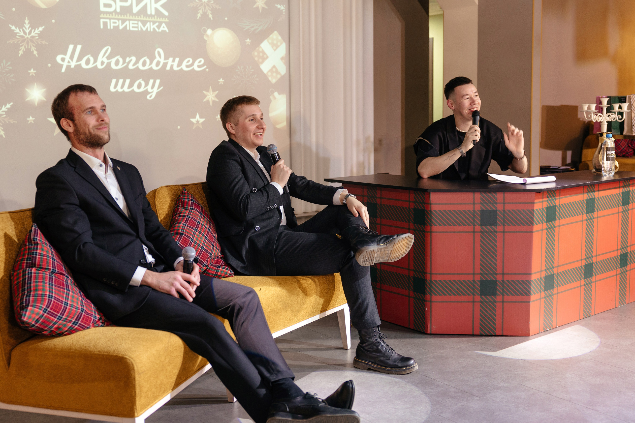 Новогодний корпоратив Брик приемка. Фотограф для бизнеса Константин Брусницын в Екатеринбурге