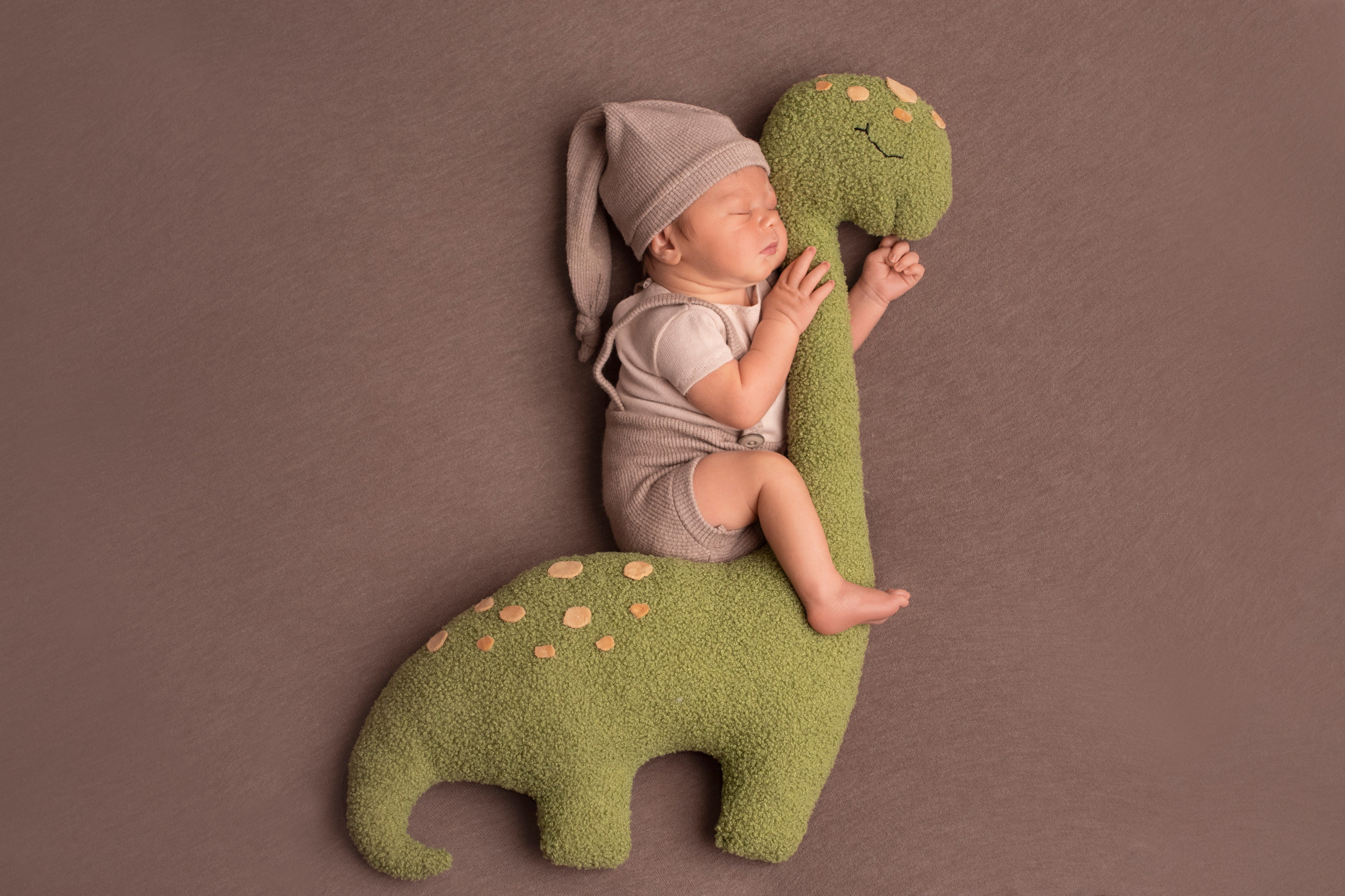 Красивые фотографии малышей у Вас дома. Фотограф новорождённых в Санкт-Петербурге Лилия Яковлева