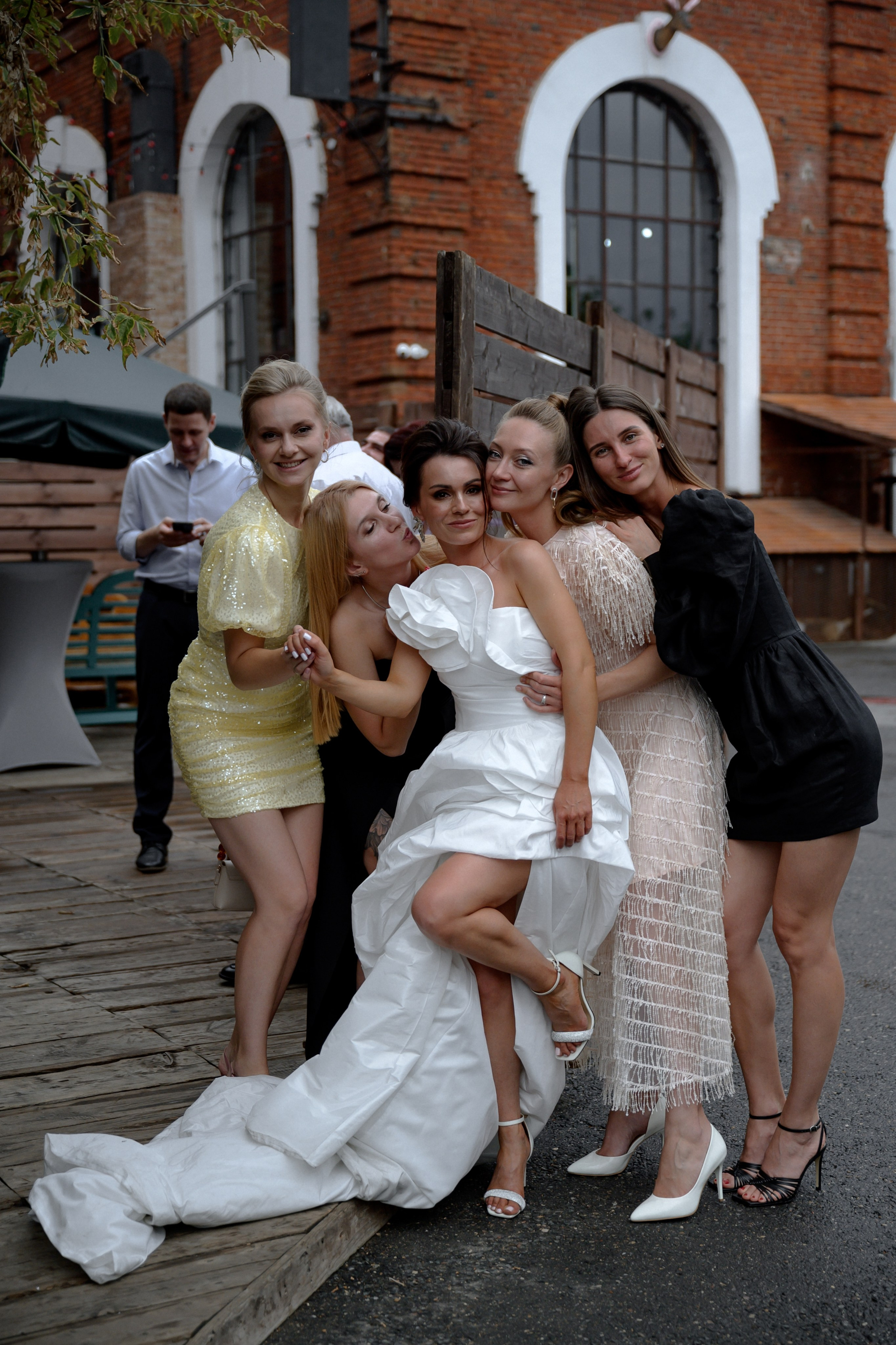 23.08.2024. RETOUCH-HOUSE