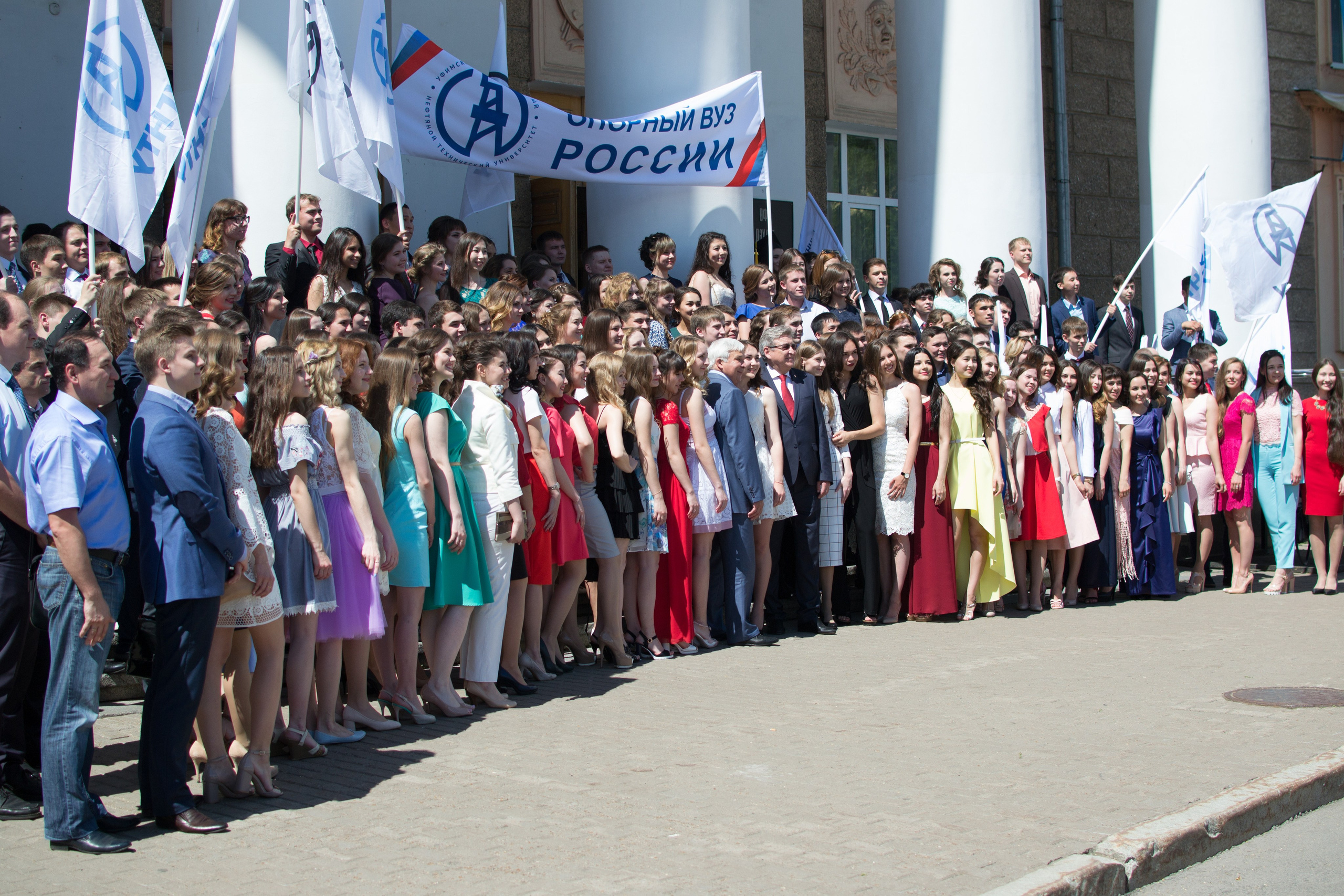Репортажный фотограф на юбилей корпоратив, мероприятия в Уфе. Свадебный фотограф Тимур Хабибуллин