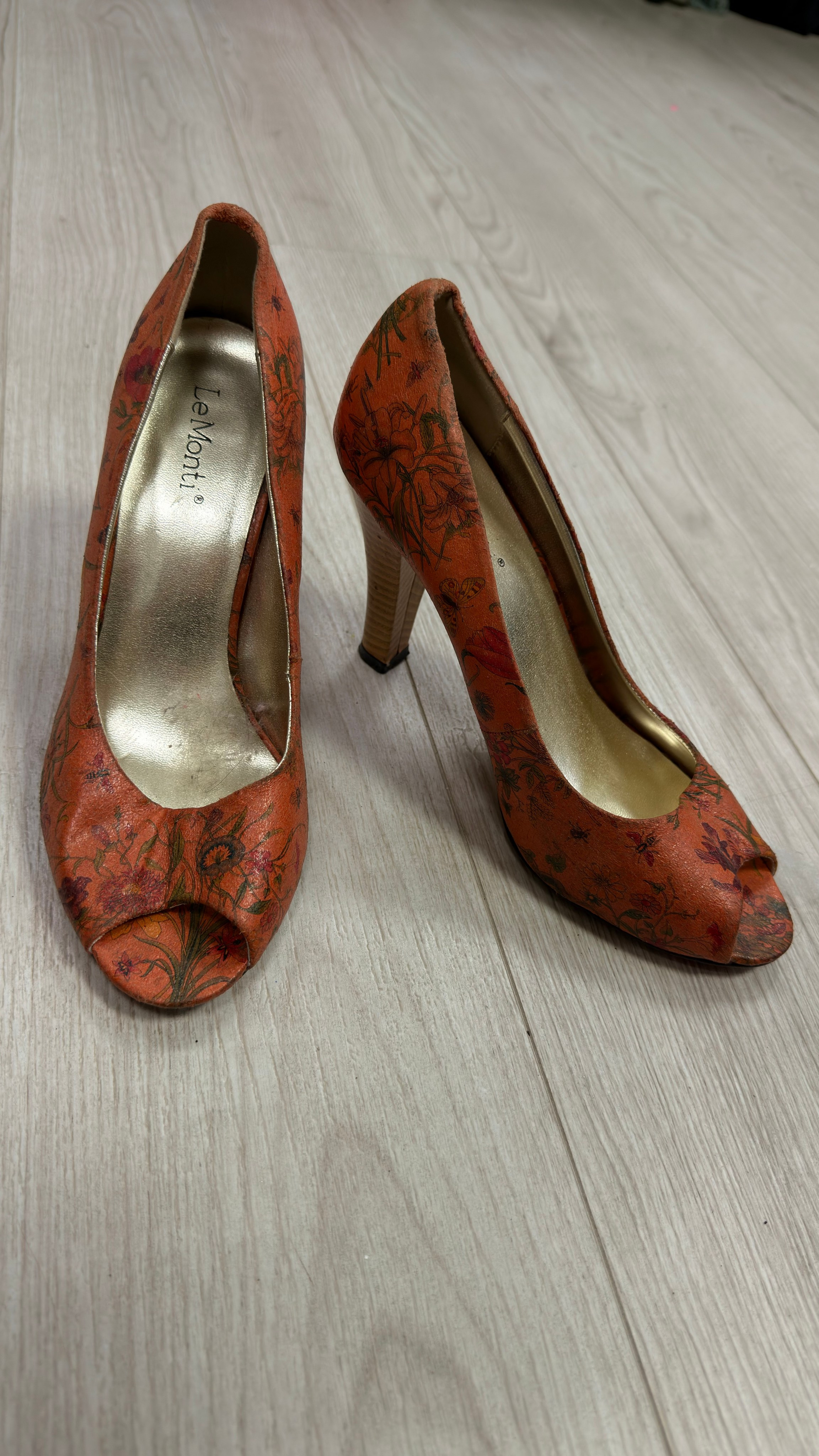 Туфли в аренду. Аренда костюмов, платьев и реквизита для фотосессий на Камчатке