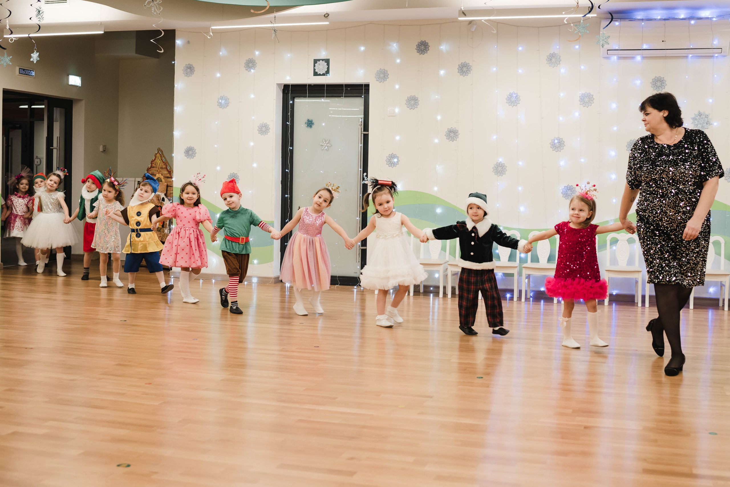 Детский садик Новый год. Фотограф в Москве новорожденные свадьбы семьи Дарья Ларионова