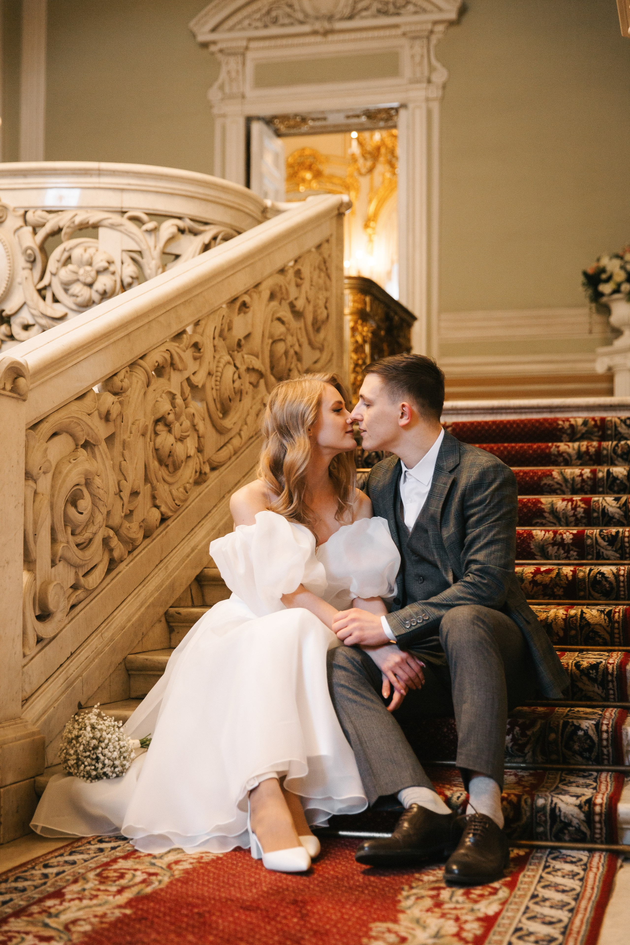 ДВОРЕЦ № 1 | Март, Исаакий, Английская набережная. Свадебный фотограф в Санкт-Петербурге Полина Корзухина