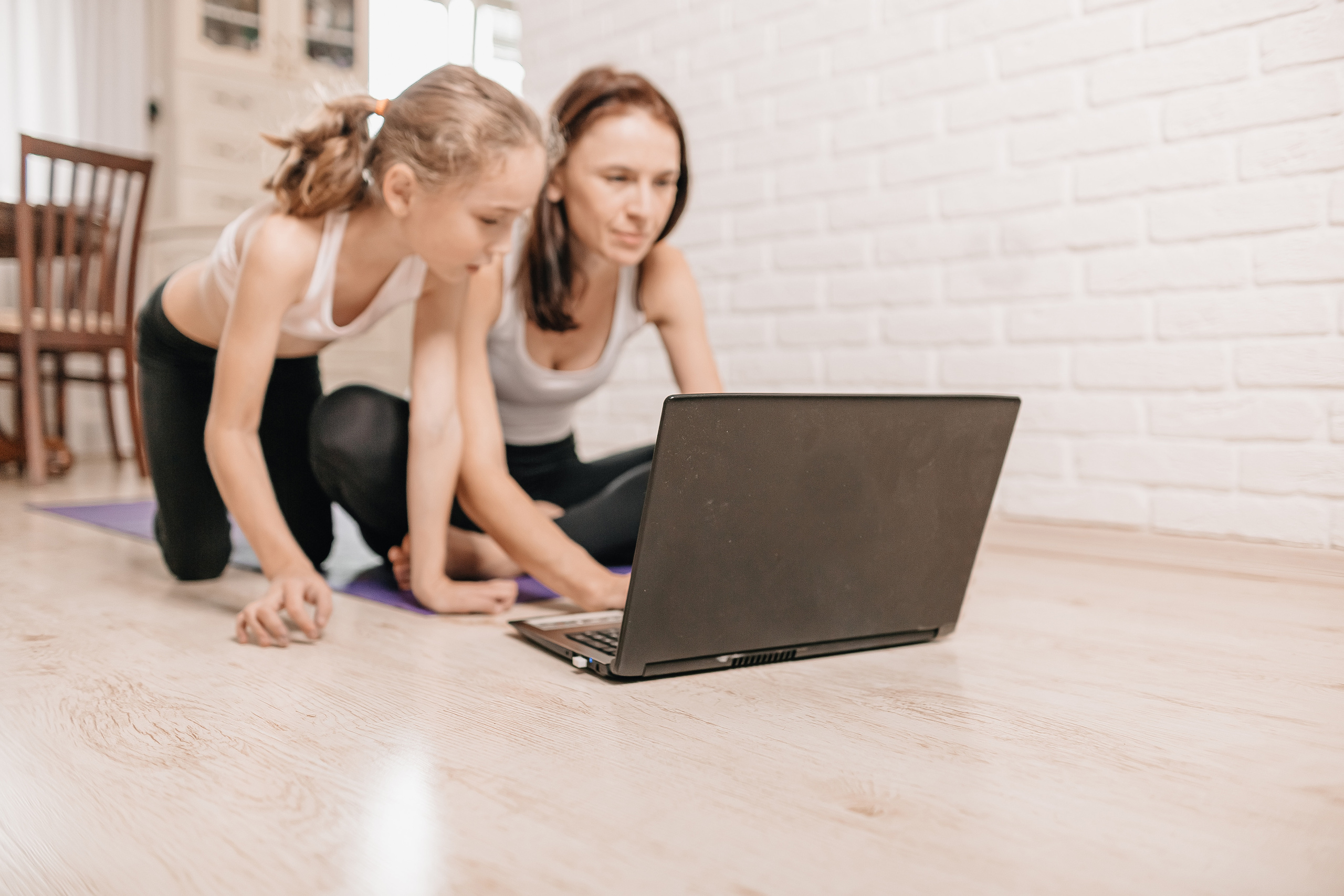 Милая домашняя йога. Женский портрет. Эстетично и немного лично. Владивосток