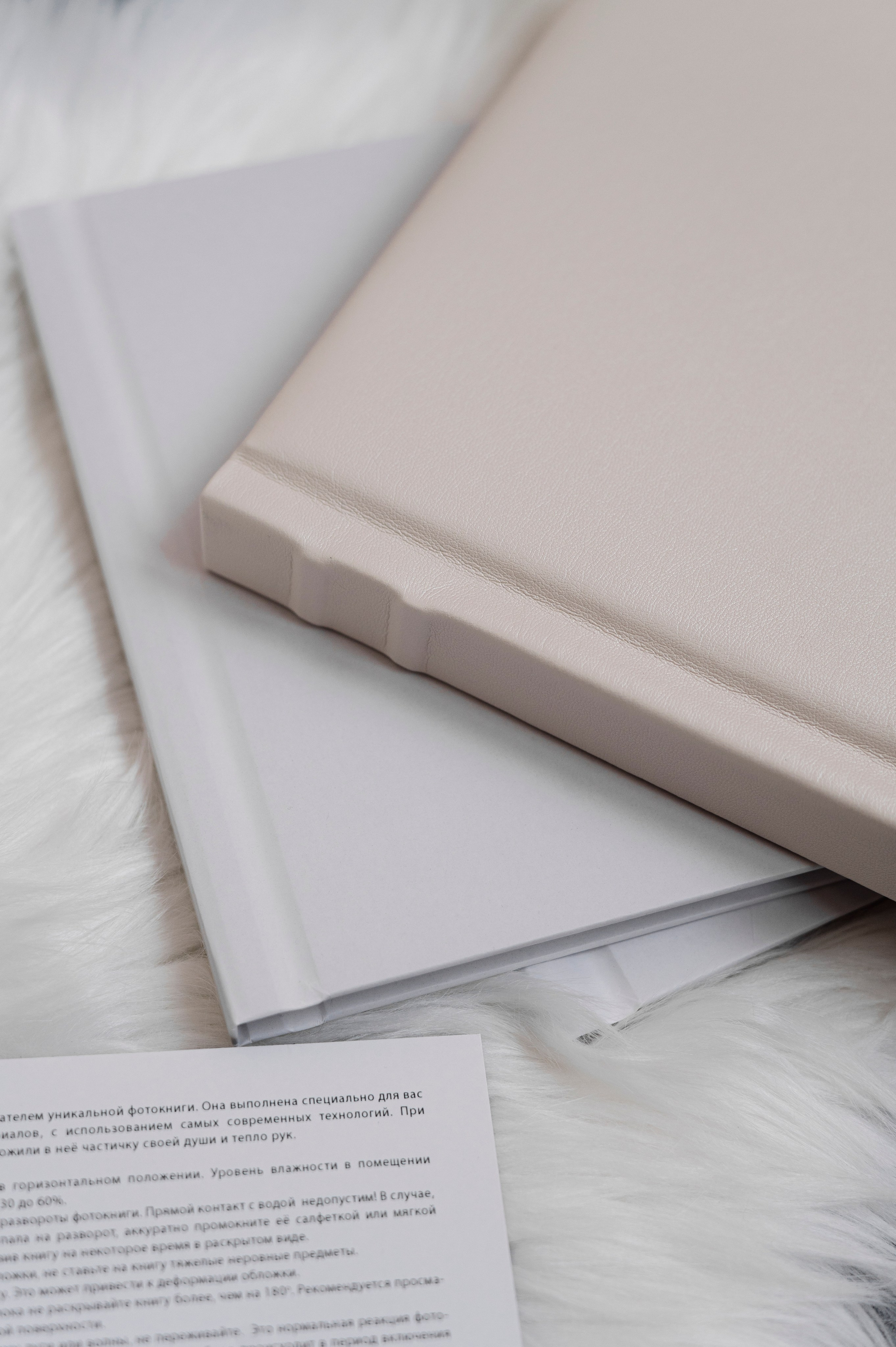 Классические книги. Свадебные и семейные фотокниги