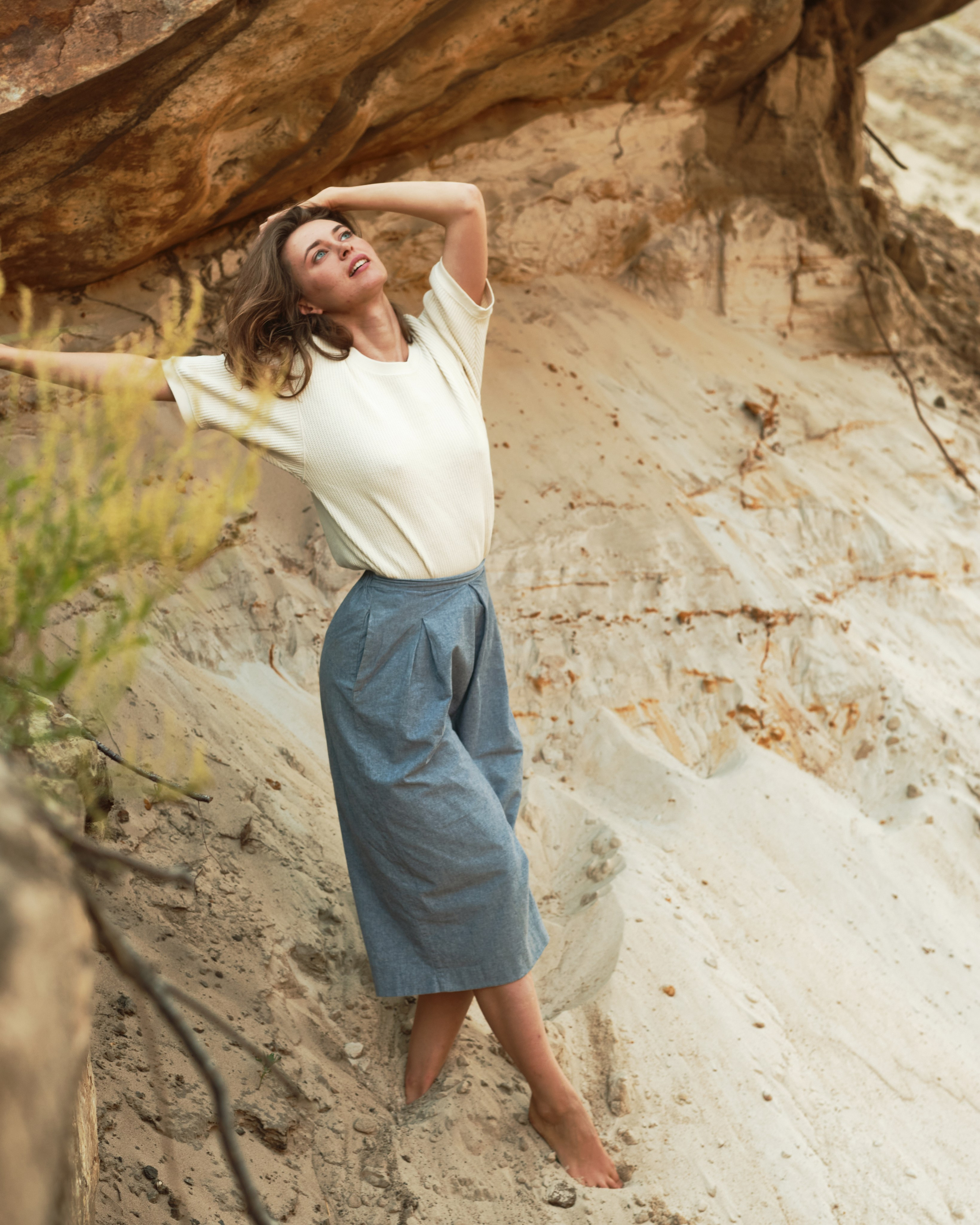 Светлана в пустыне (на пляже). Фотограф Максим Ерёмин