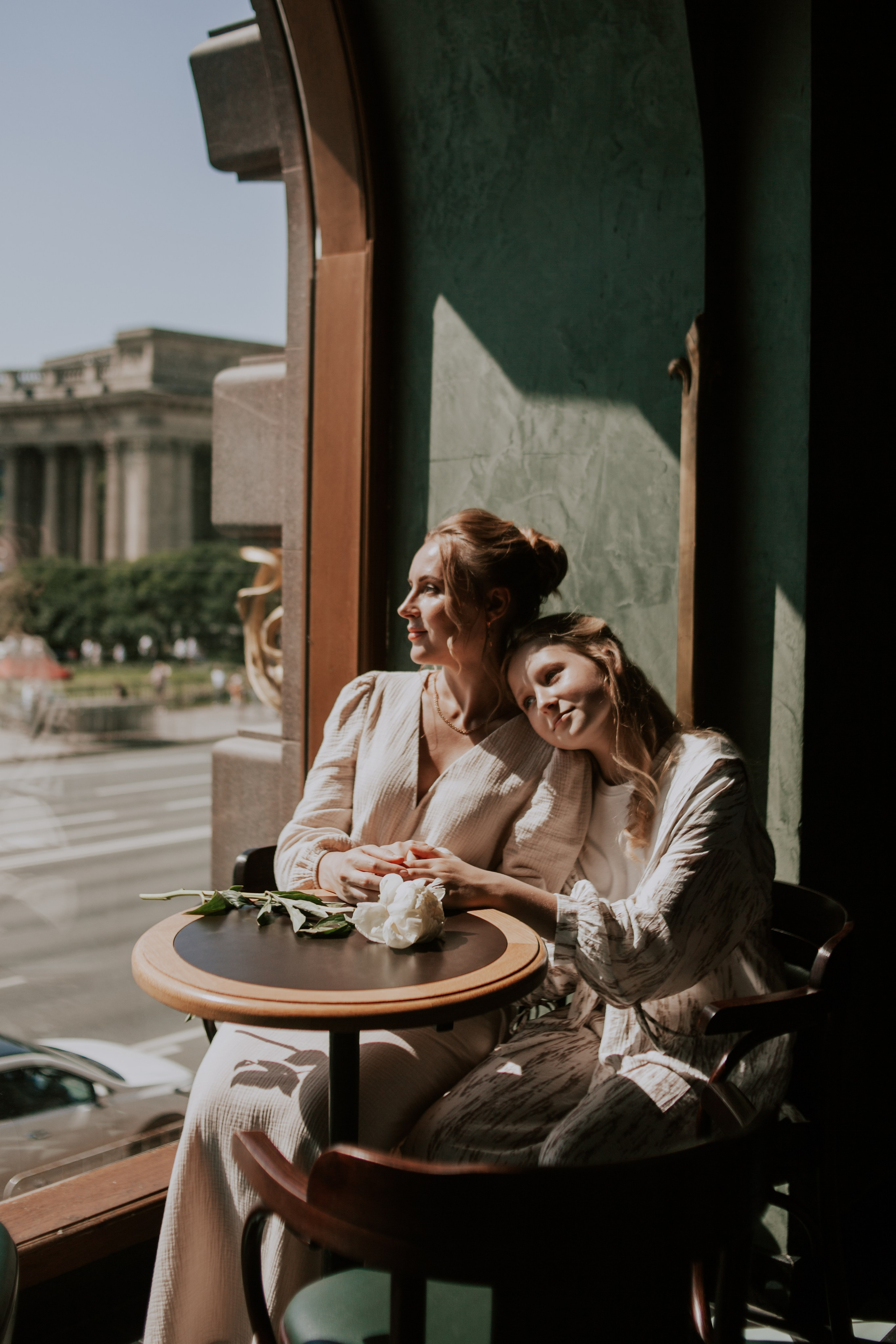 Марина и Милана, прогулка по Петербургу. Семейный фотограф во Всеволожске и Санкт-Петербурге Юлия Капустина