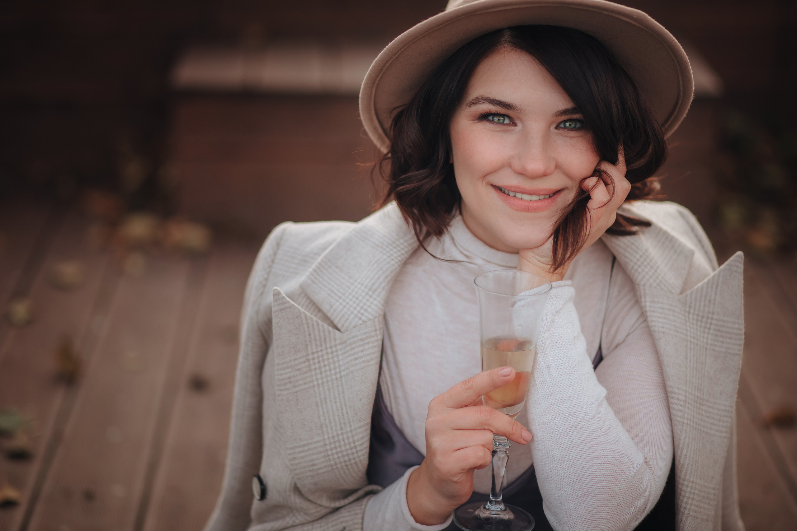 Женский портрет на улице. Саша Бычихина фотограф