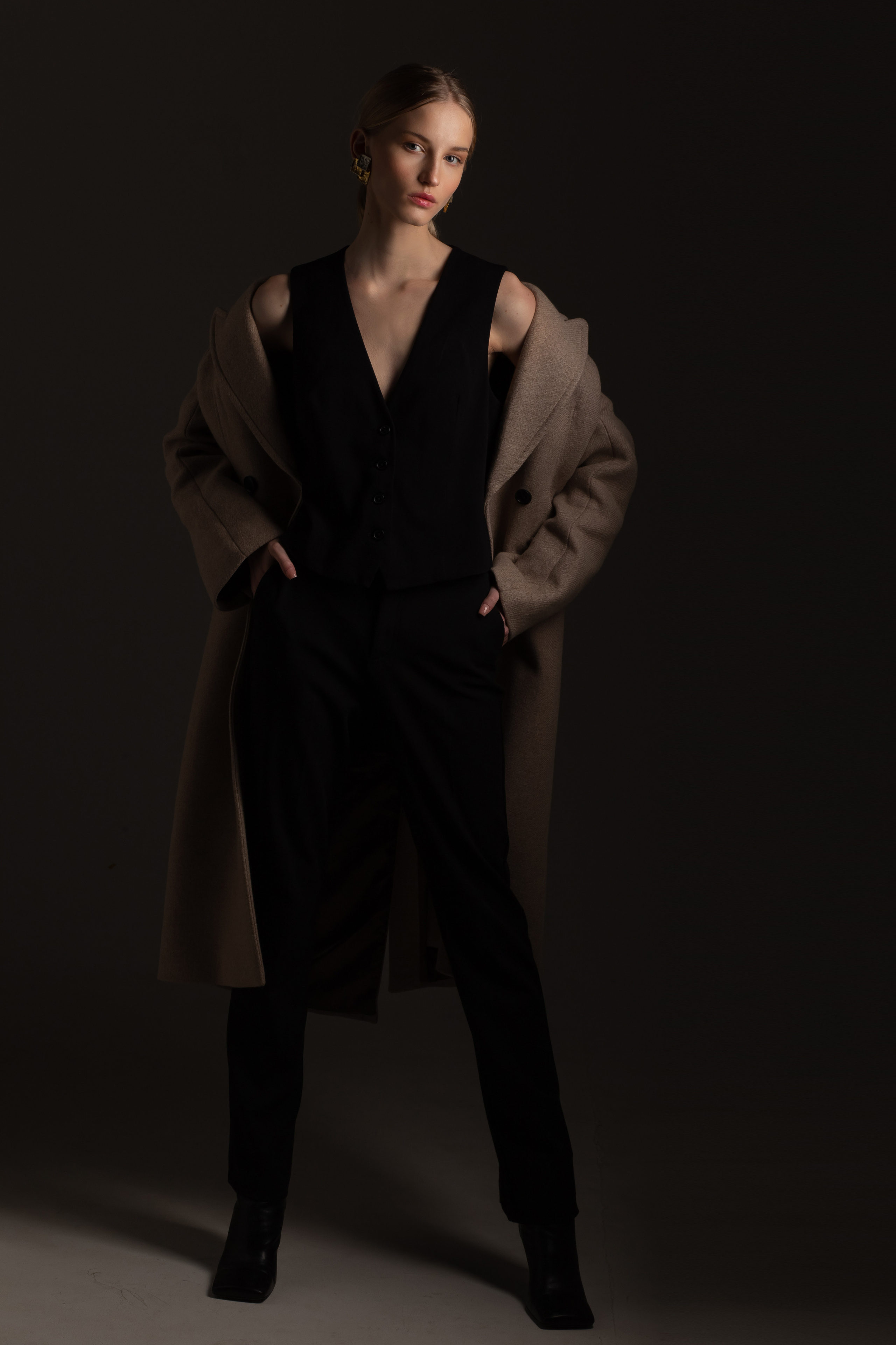 Женский портрет в студии. Саша Бычихина фотограф