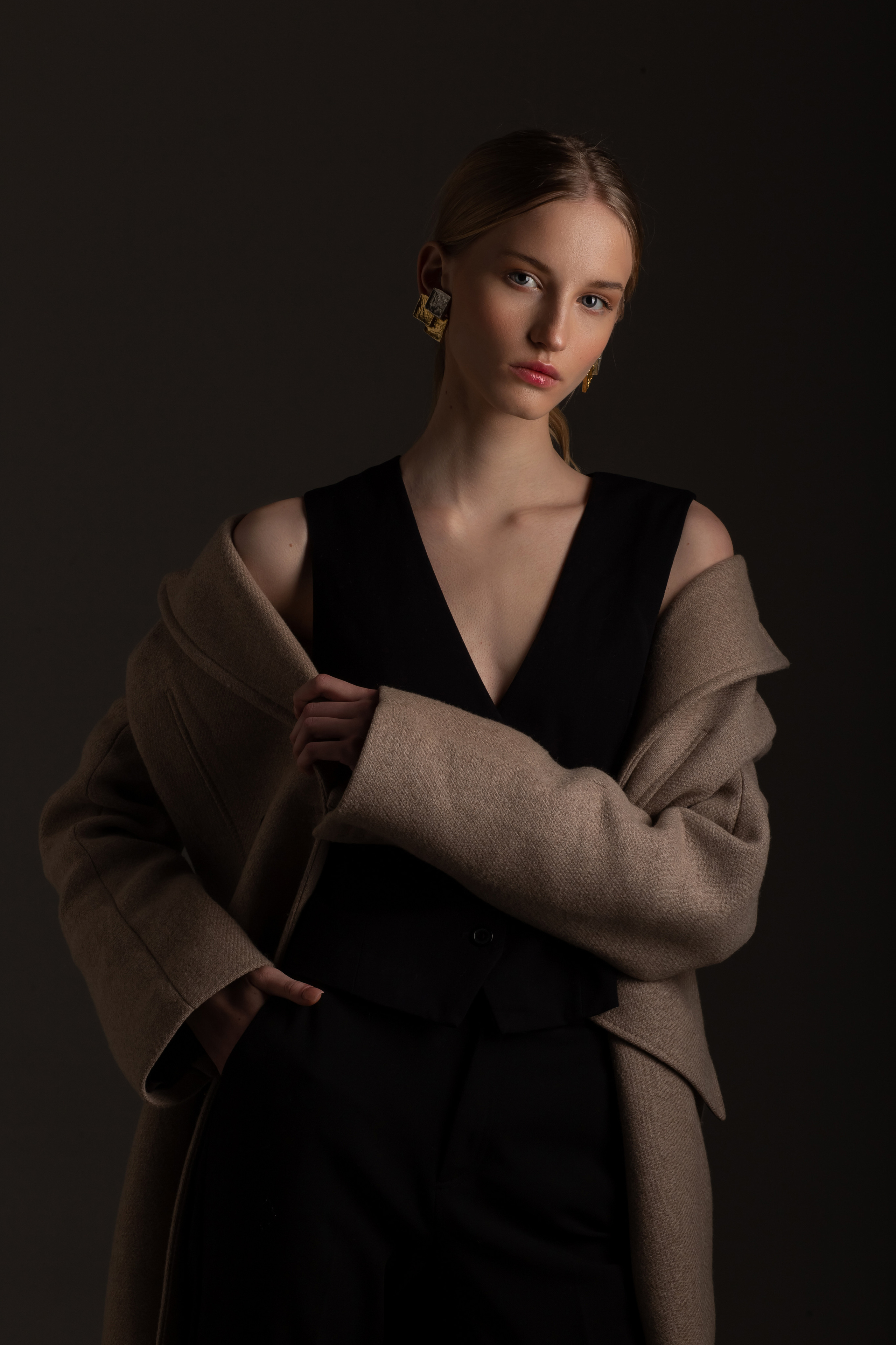 Женский портрет в студии. Саша Бычихина фотограф