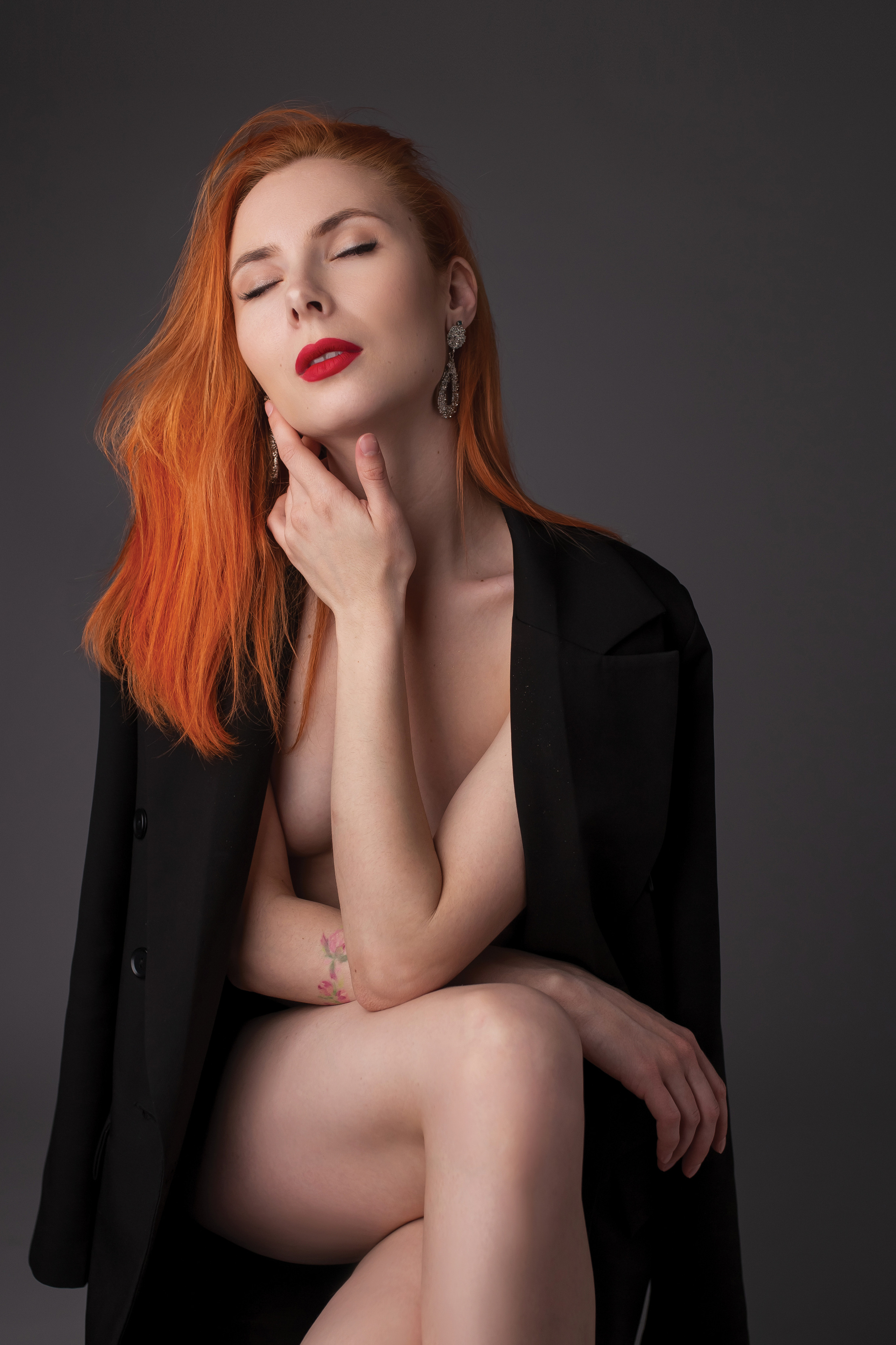 Женский портрет в студии. Саша Бычихина фотограф
