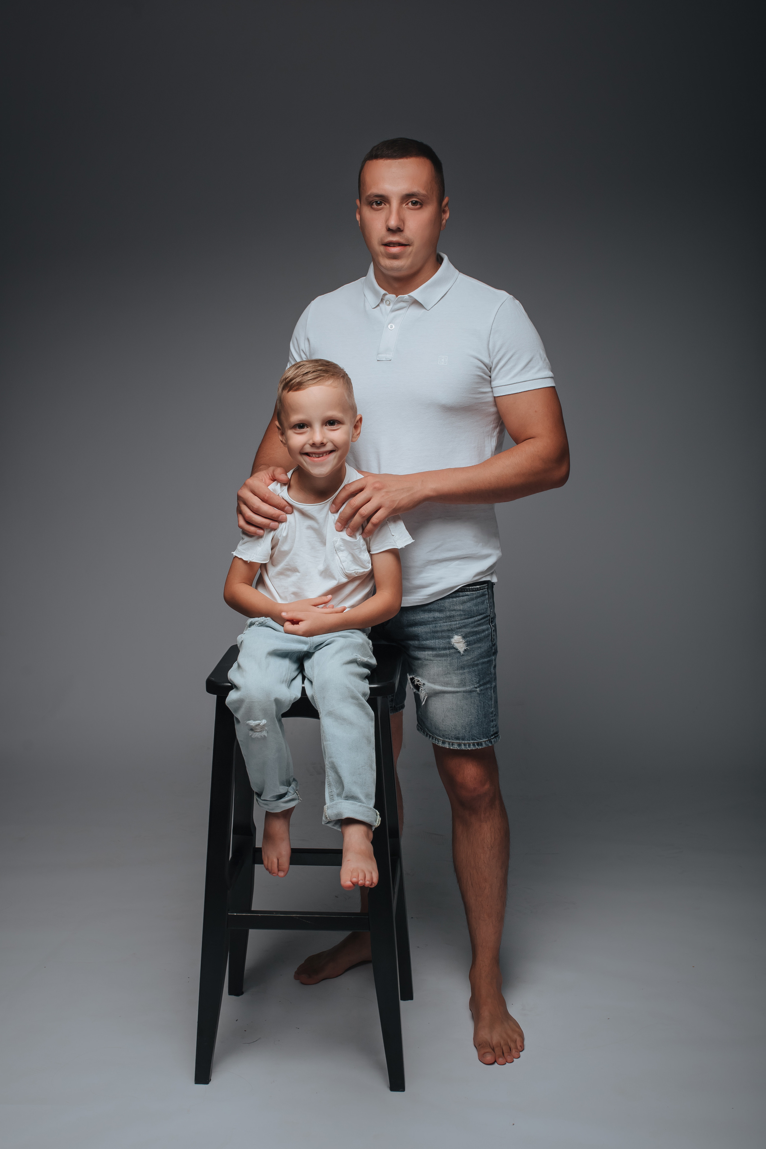 Семейная фотосессия в студии. Саша Бычихина фотограф