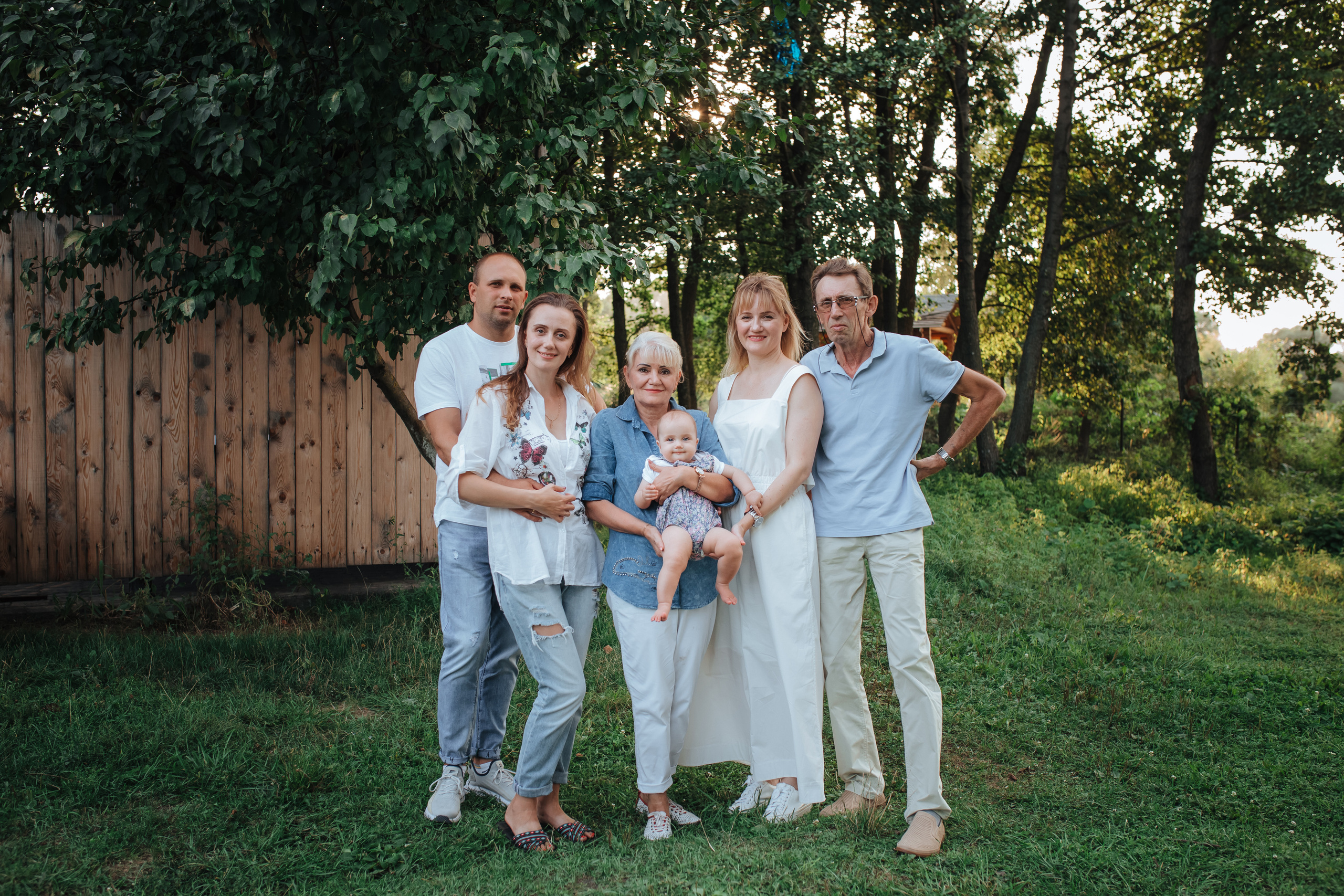 Семейная фотосессия на природе. Саша Бычихина фотограф