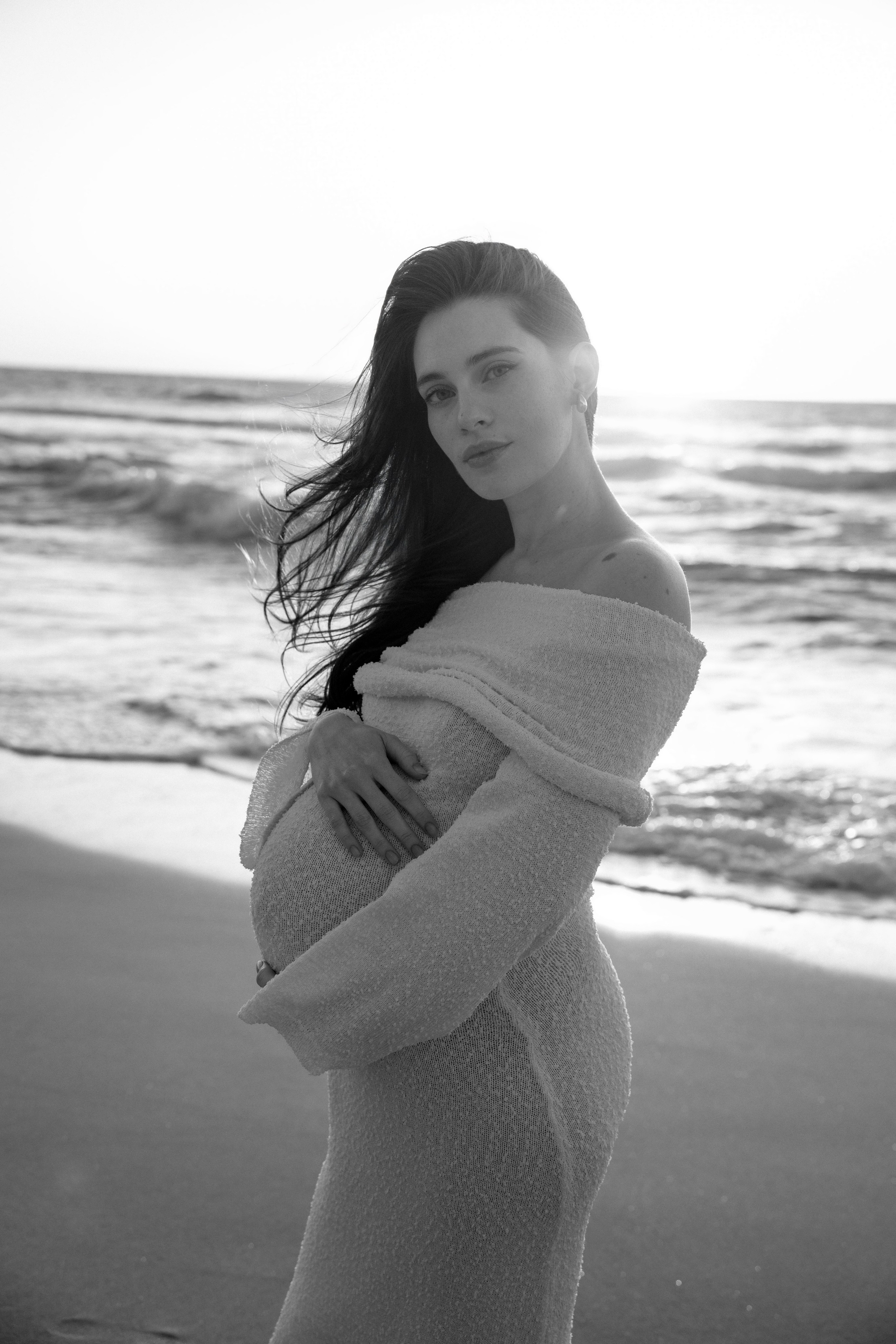 Pregnancy photoshoot (home/park/beach). Главная