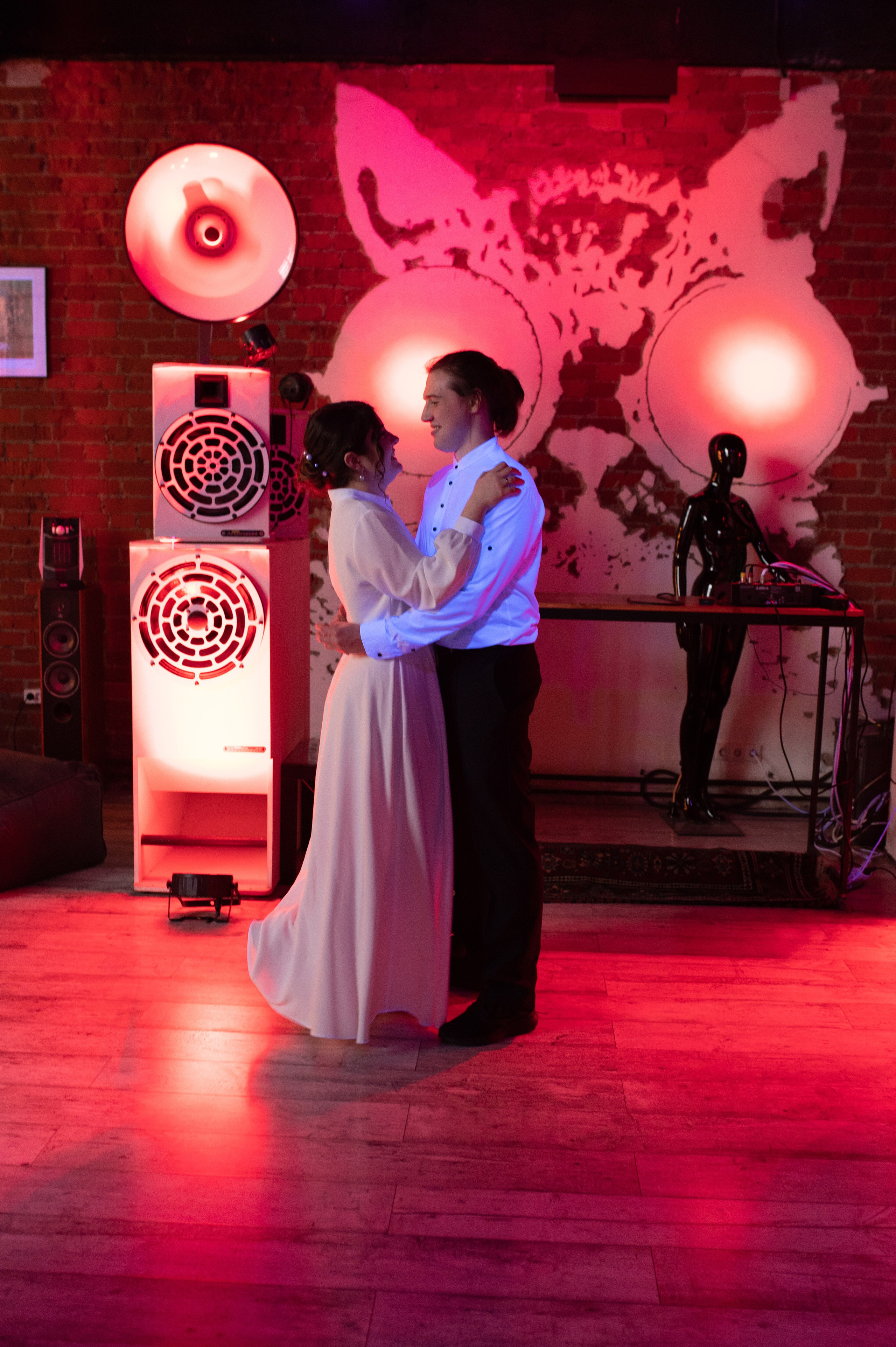 Свадебное love story в лофте. Семейный фотограф в Москве Ольга Барсукова