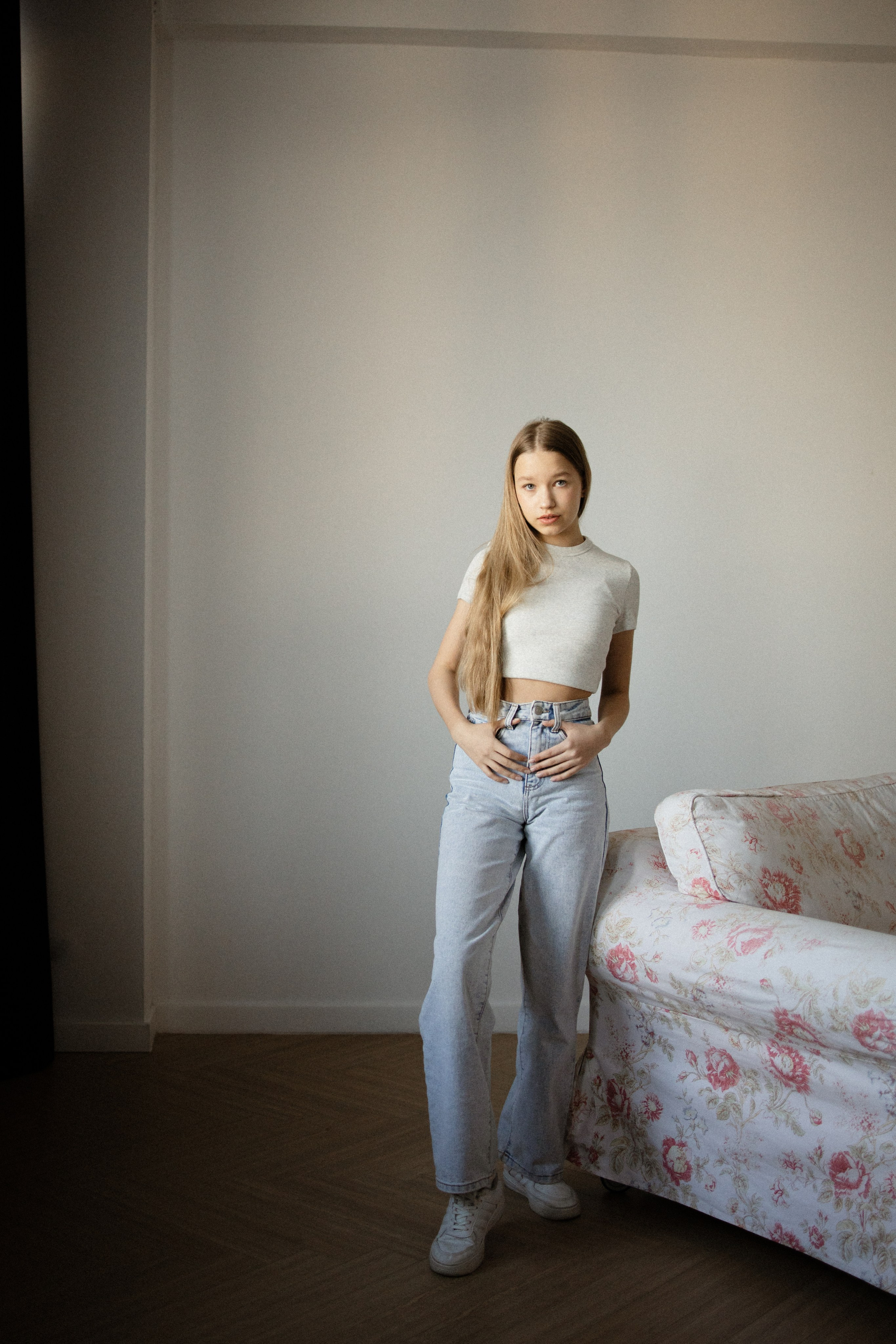 женский портрет, фотосессия Новосибирск, женская фотосессия в Новосибирске, женский фотограф, фотосессия в студии, красивая девушка