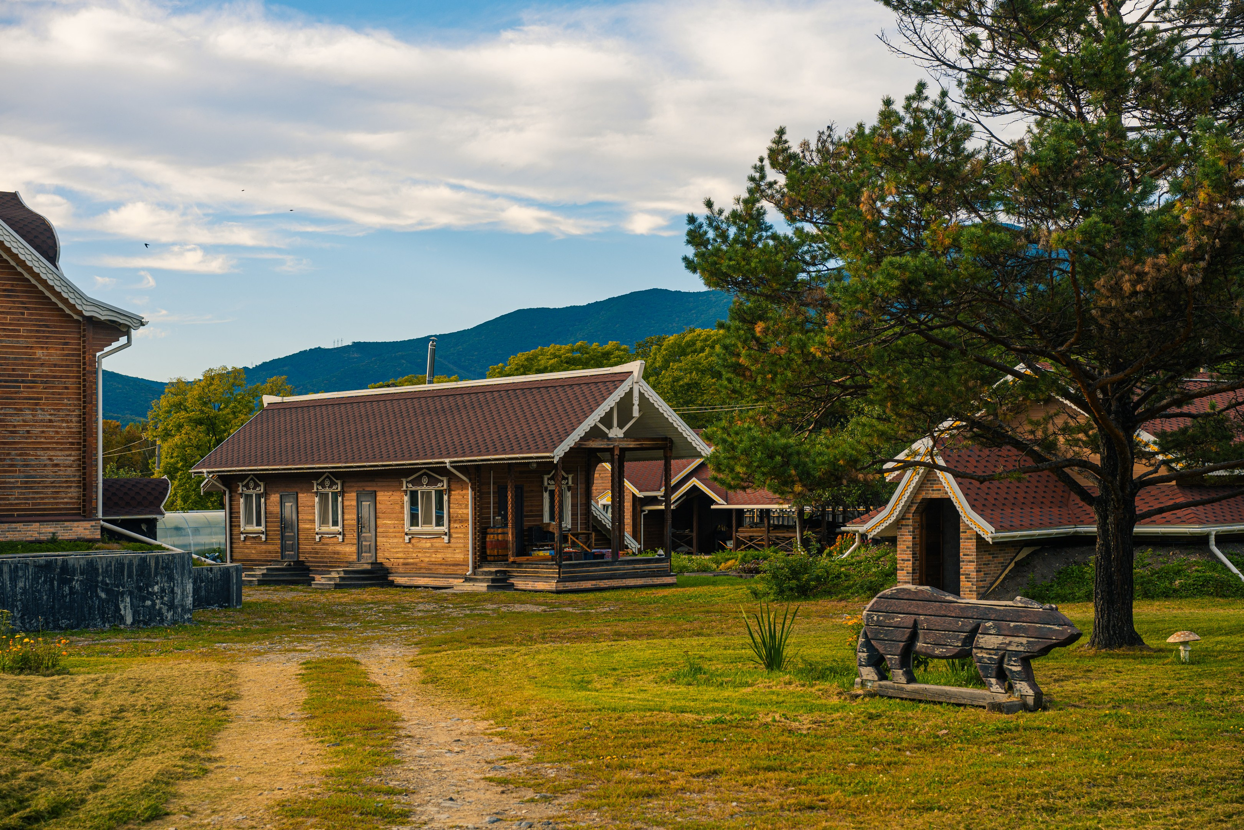 Майхинское хозяйство. Иван Зайцев (IZIART) — создание культурного кода через фото и видео