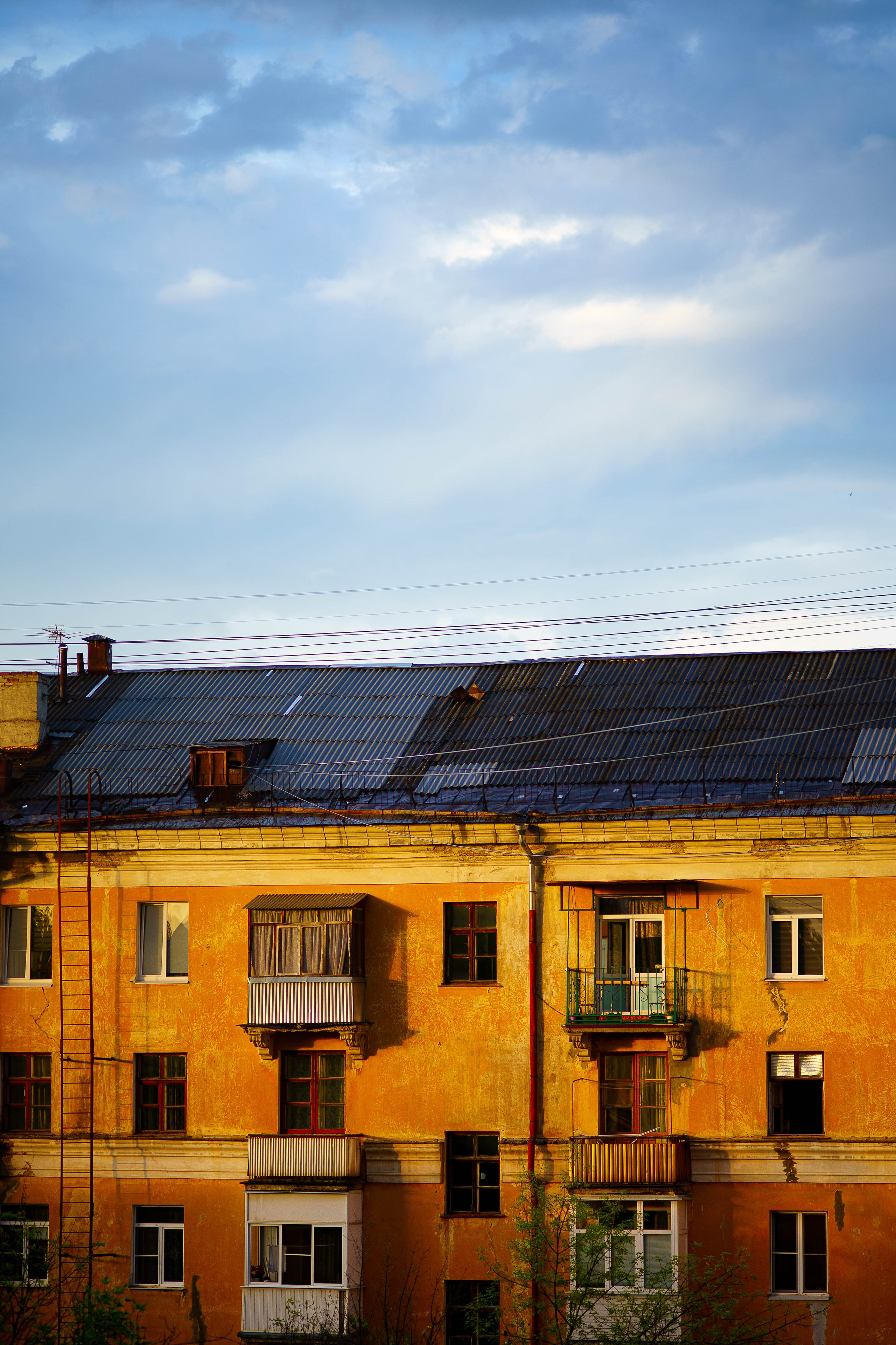 Urban and Street. Oleg Kozachok — Photographer with Protanopia | Portraits, Texture & Light