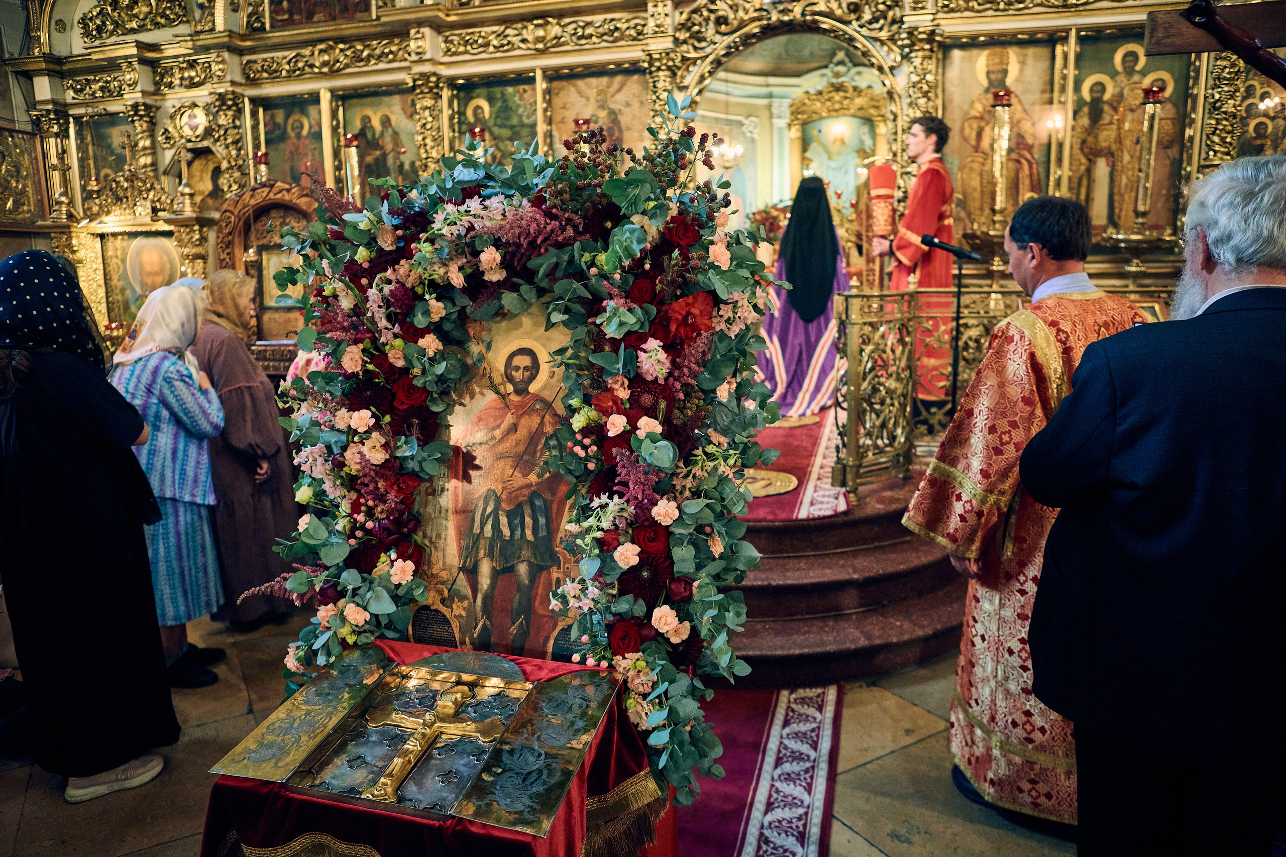 Всенощное бдение в канун престольного праздника храма Иоанна Воина. DMITRY MOISEENKO — фотограф, художник, топ-стилист