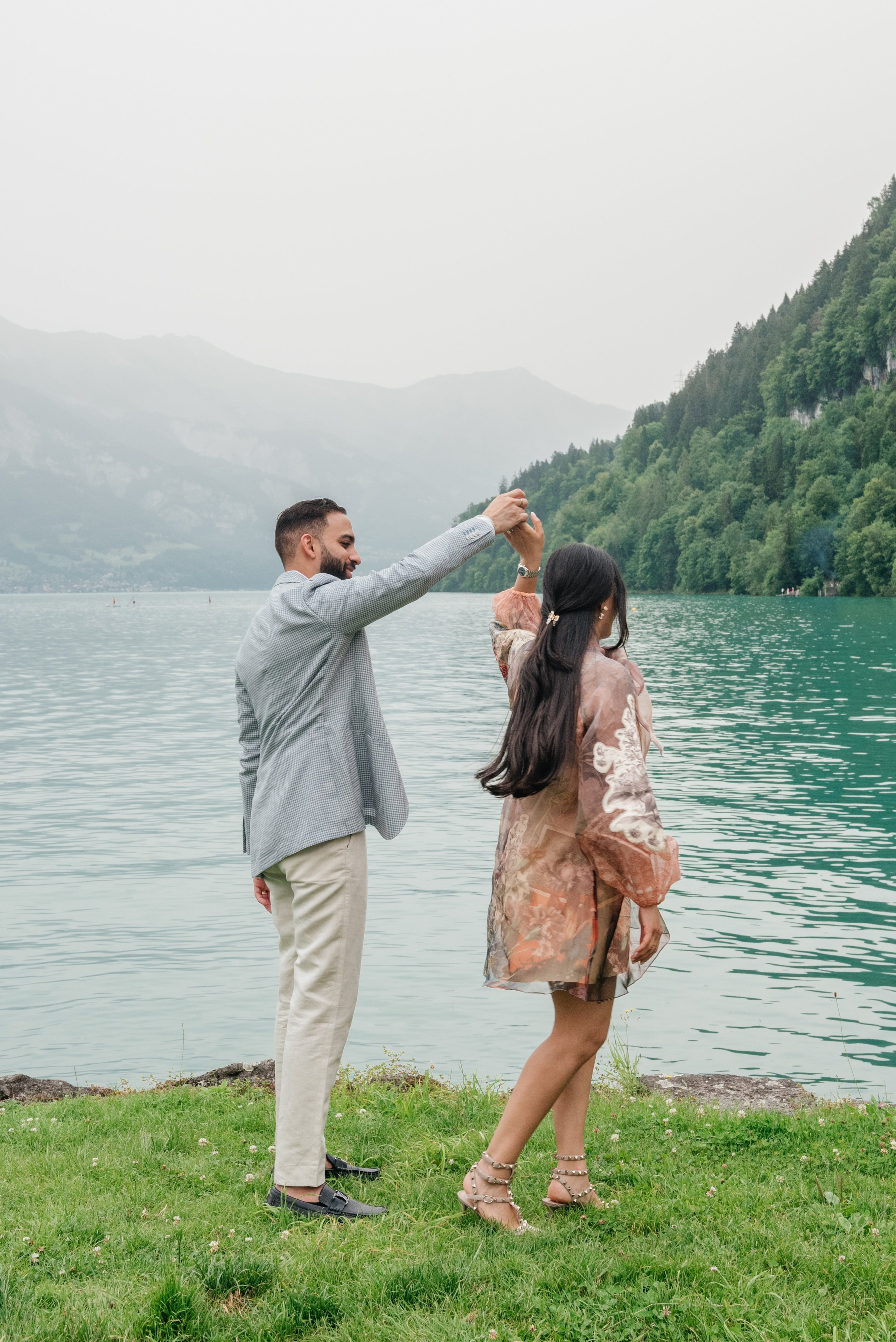 Karan & Palak (Iseltwald). Photographer in Interlaken area