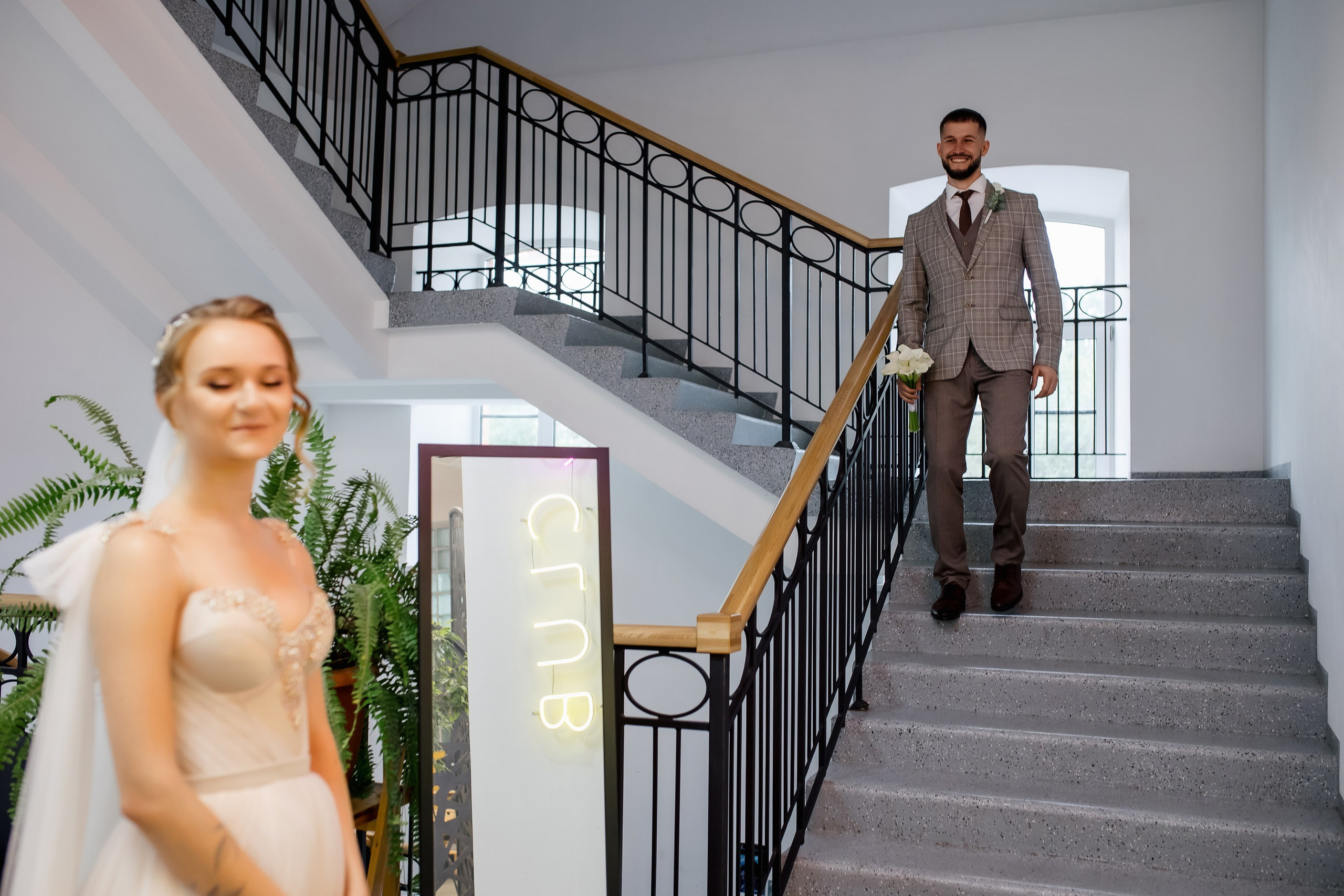 Степан и Ульяна. Утро. Загс. Прогулка. Дождь и солнце. Свадебный фотограф в Хабаровске