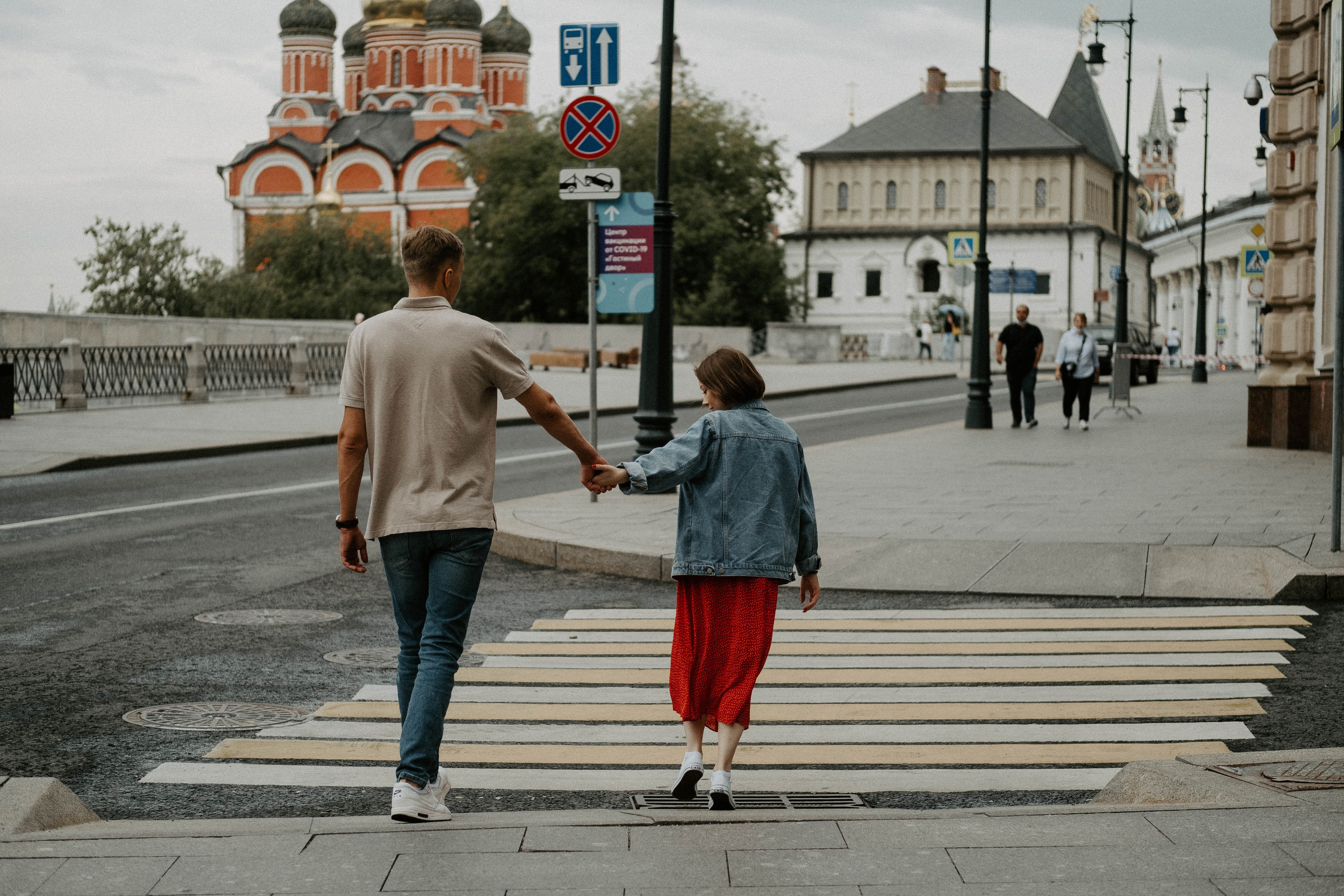 Улицы города ждали НАС…. Фотограф Елизавета Миронова