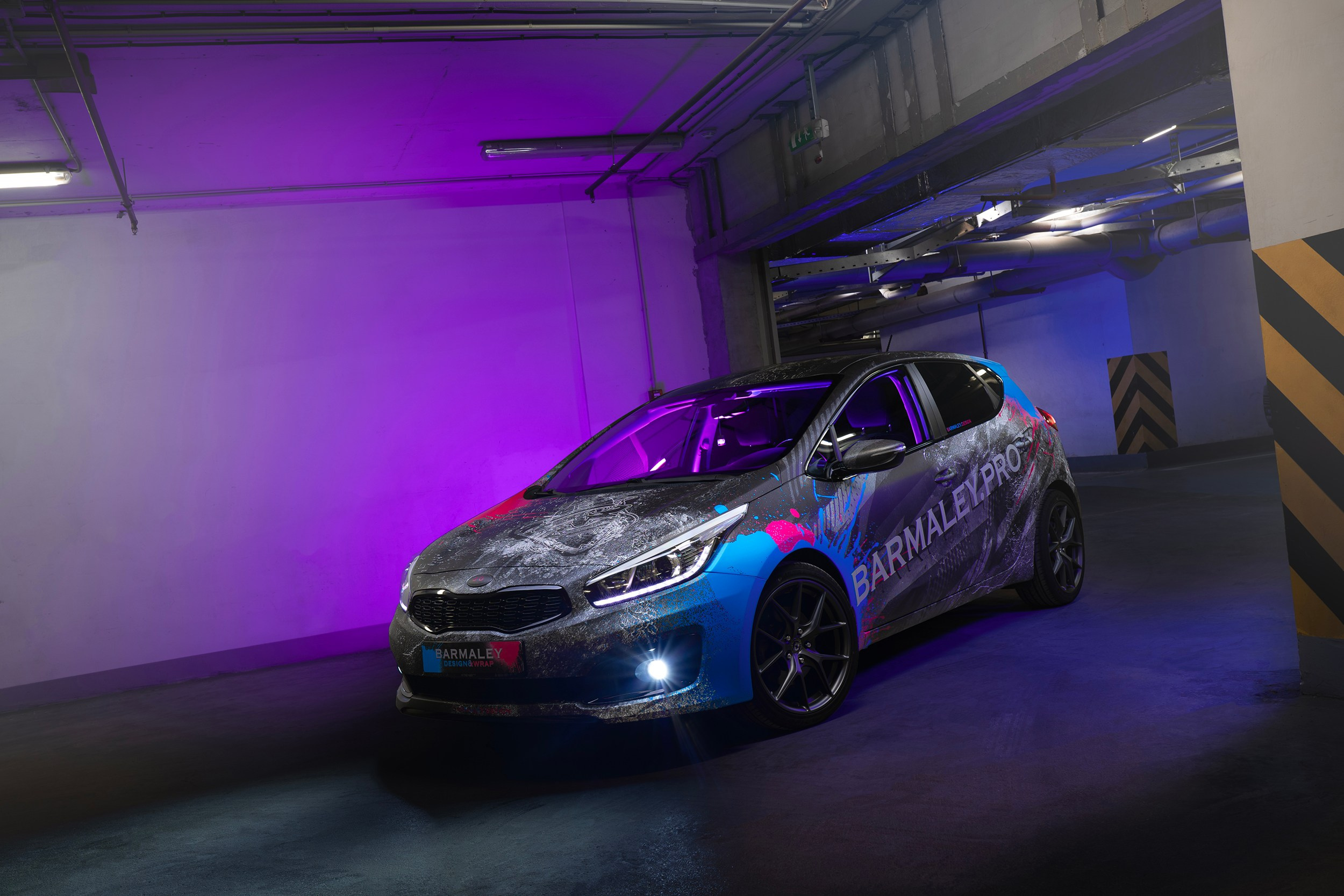 Винилография на Kia Ceed II. Студия дизайна и оклейки авто Barmaley Design