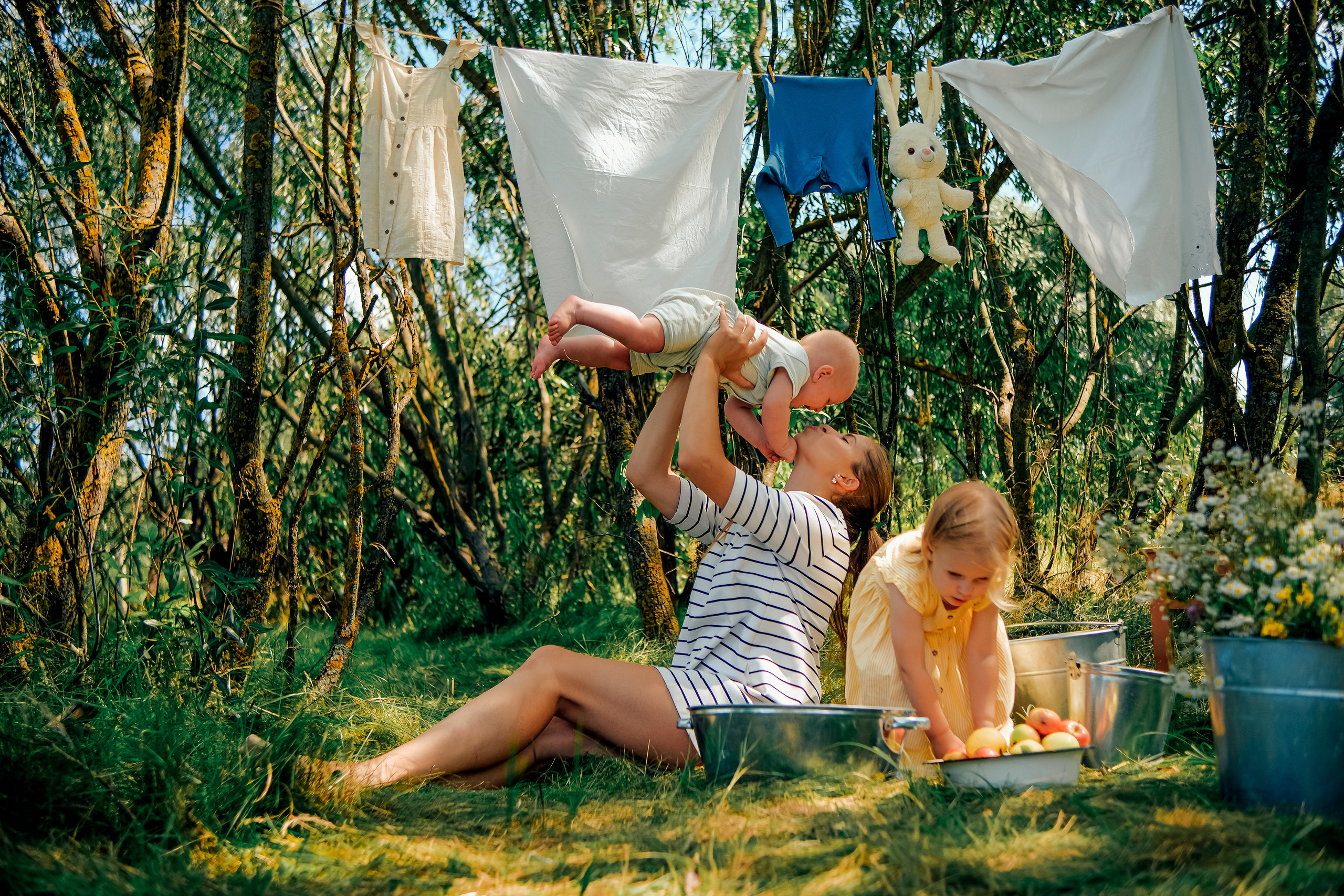 Алина с малышами. Nattie.ph