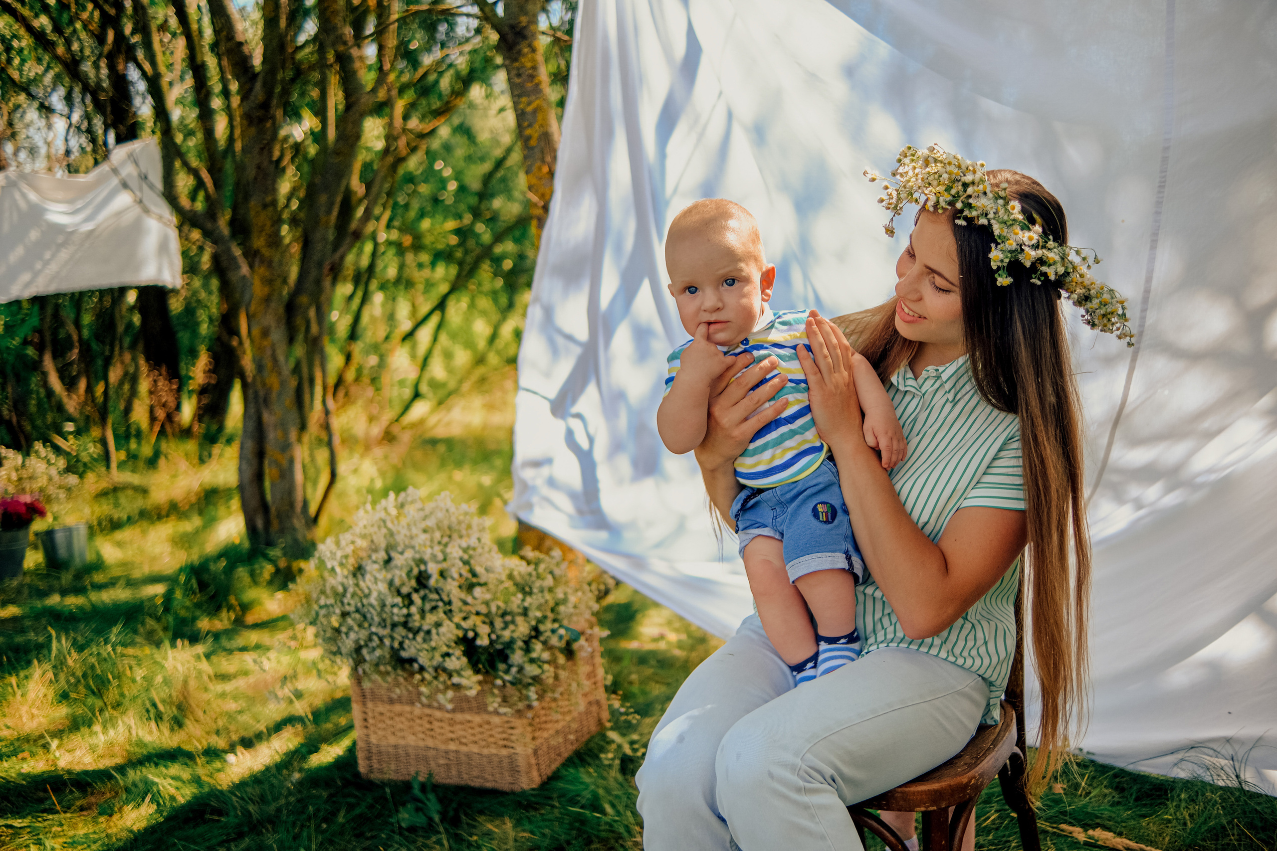 Алина с малышами. Nattie.ph