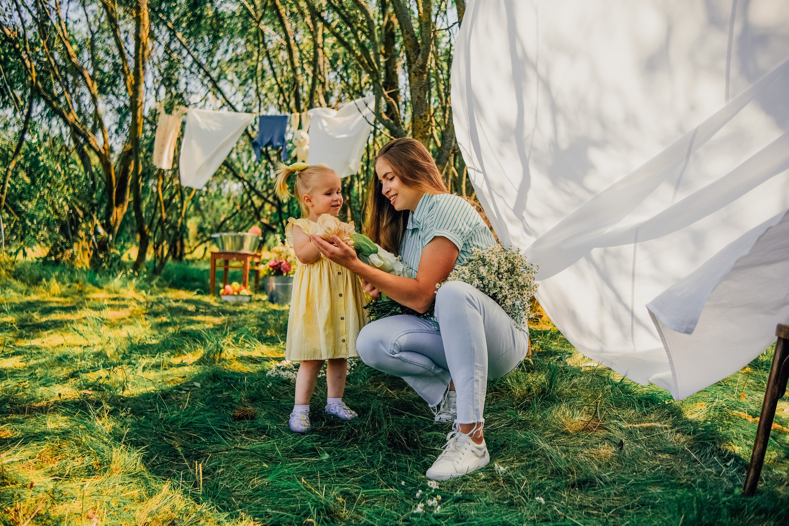 Алина с малышами. Nattie.ph