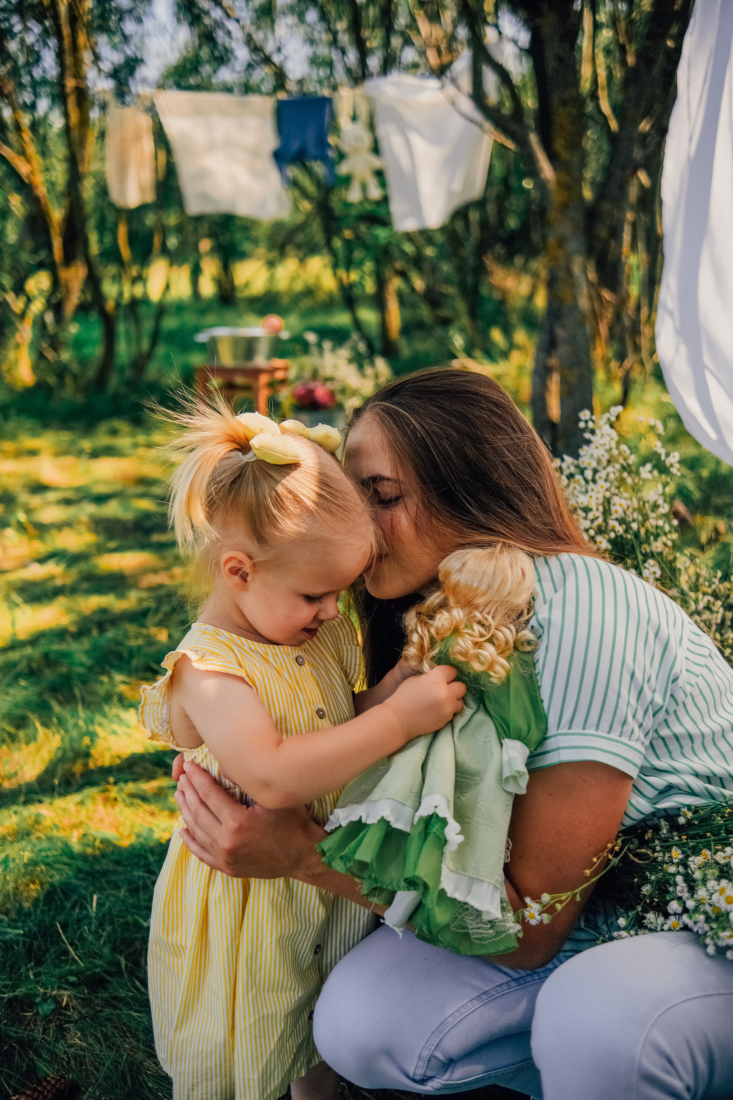 Алина с малышами. Nattie.ph