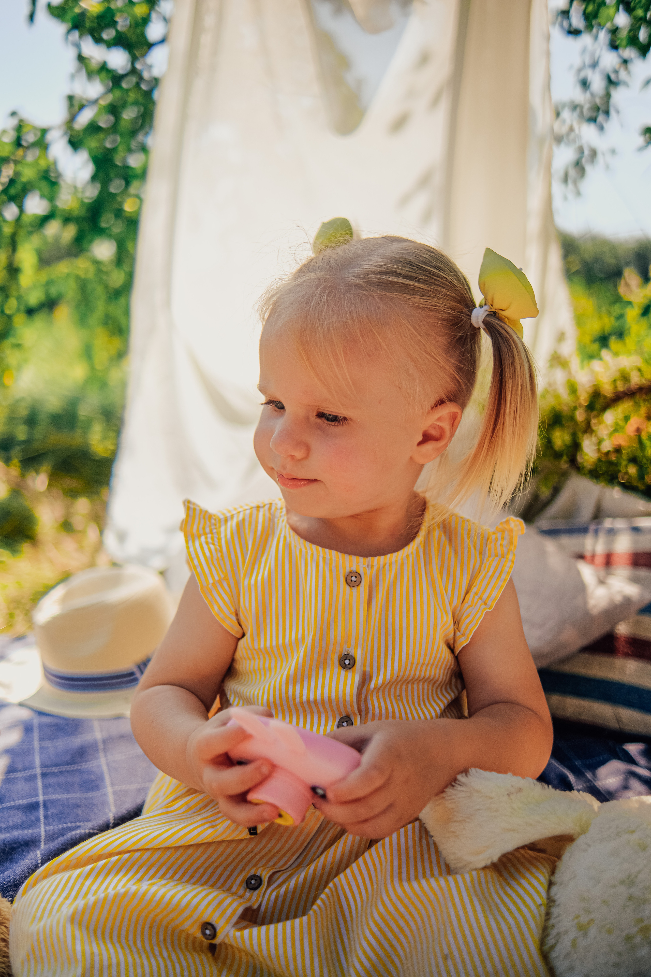 Алина с малышами. Nattie.ph