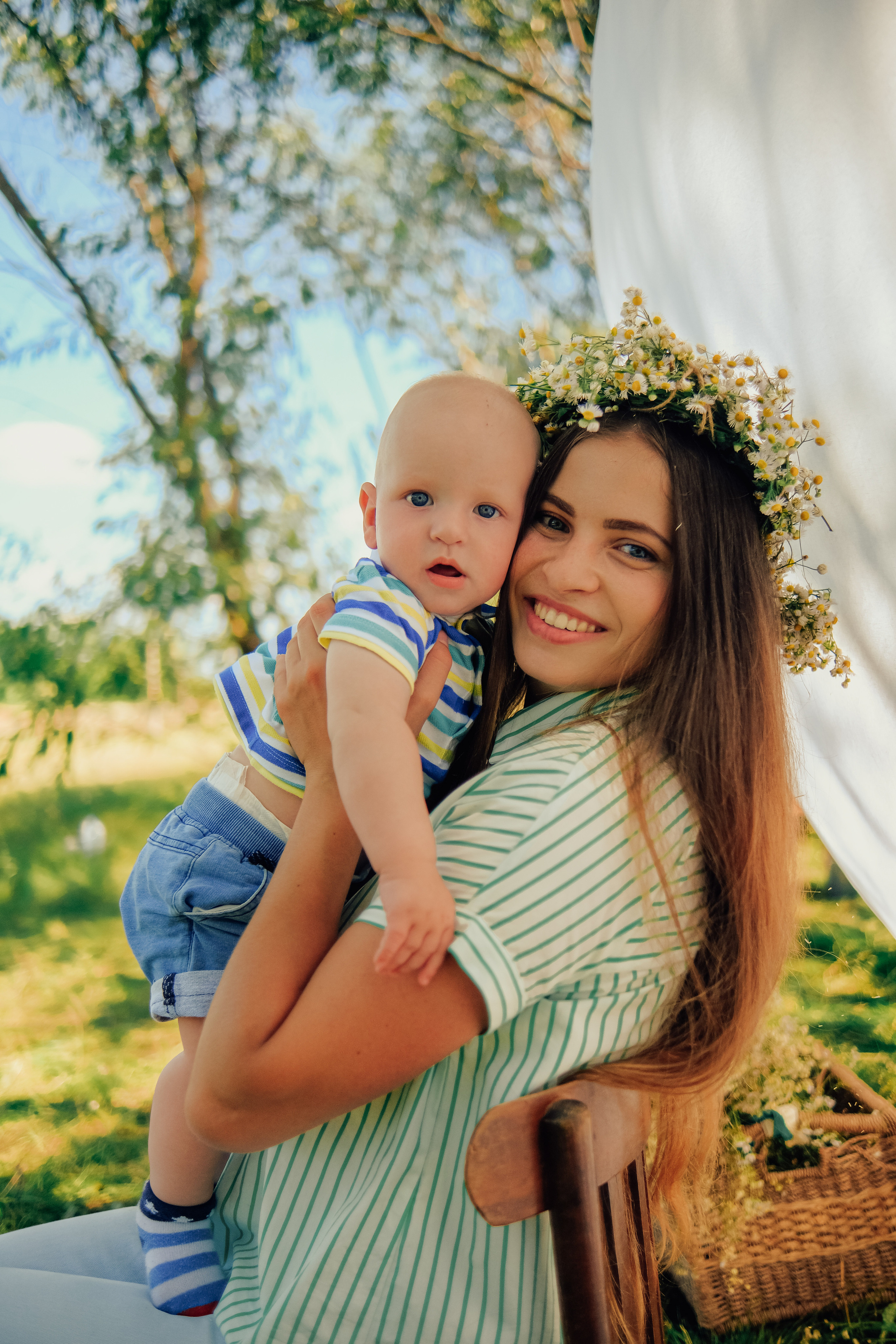 Алина с малышами. Nattie.ph