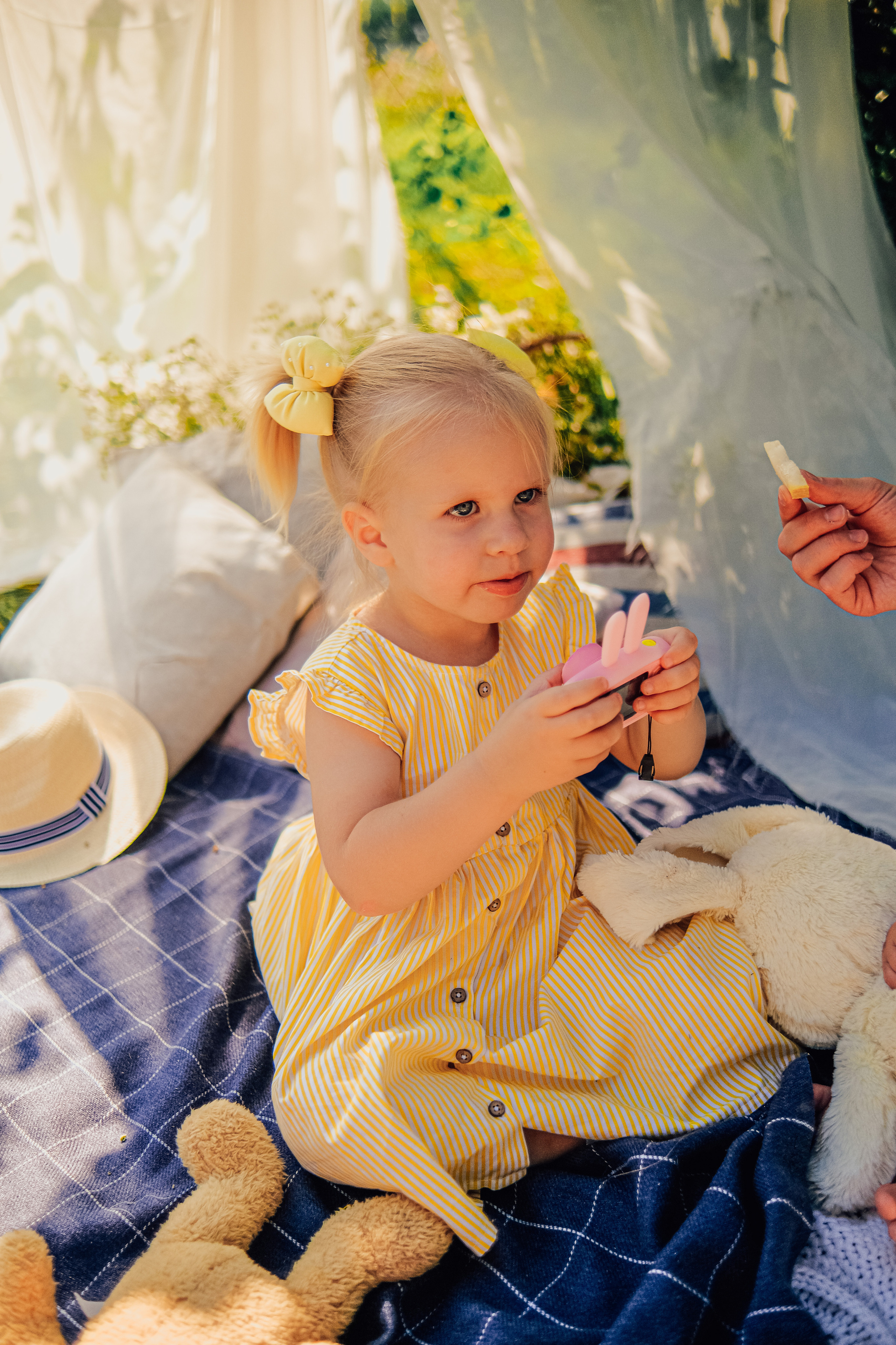 Алина с малышами. Nattie.ph