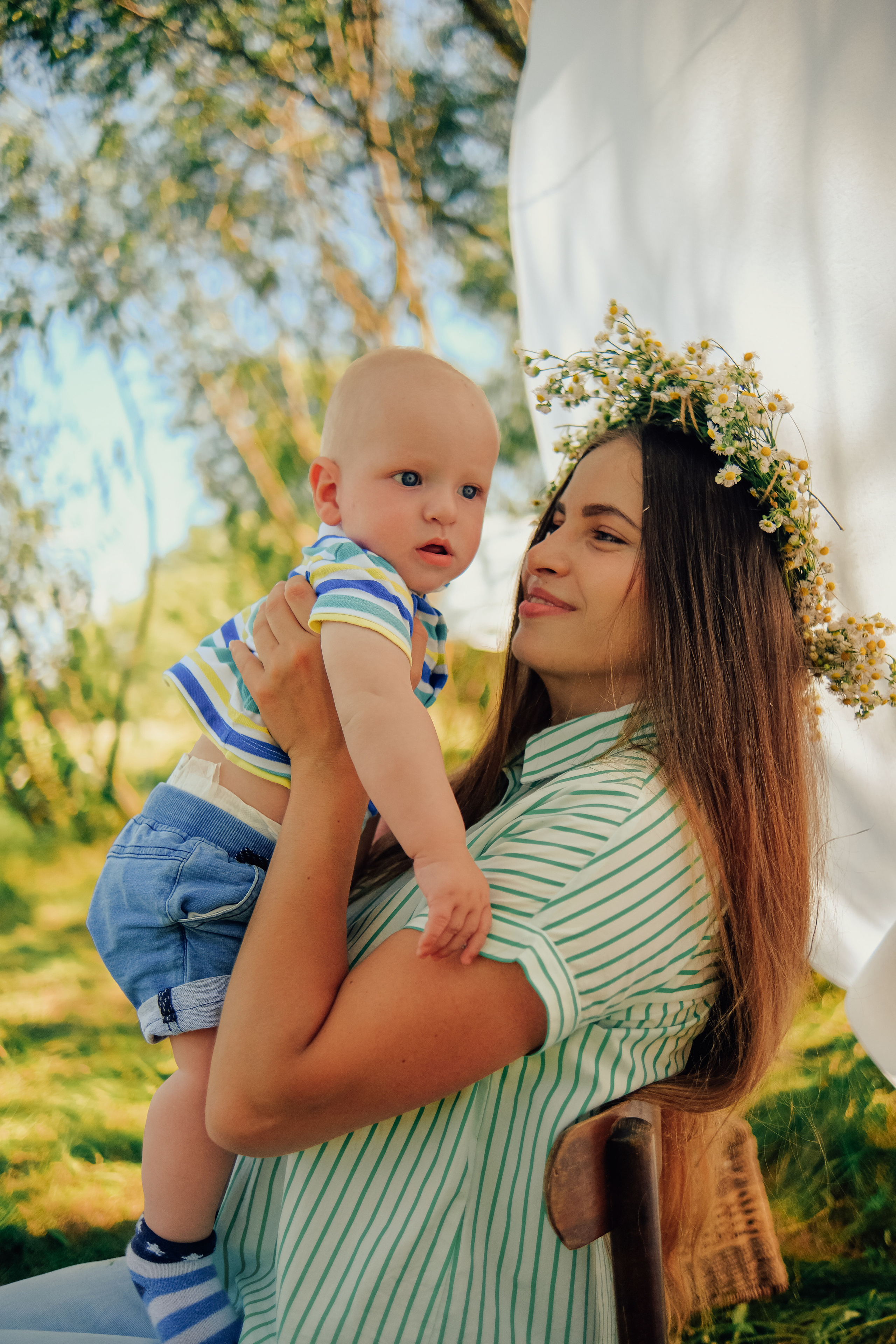 Алина с малышами. Nattie.ph