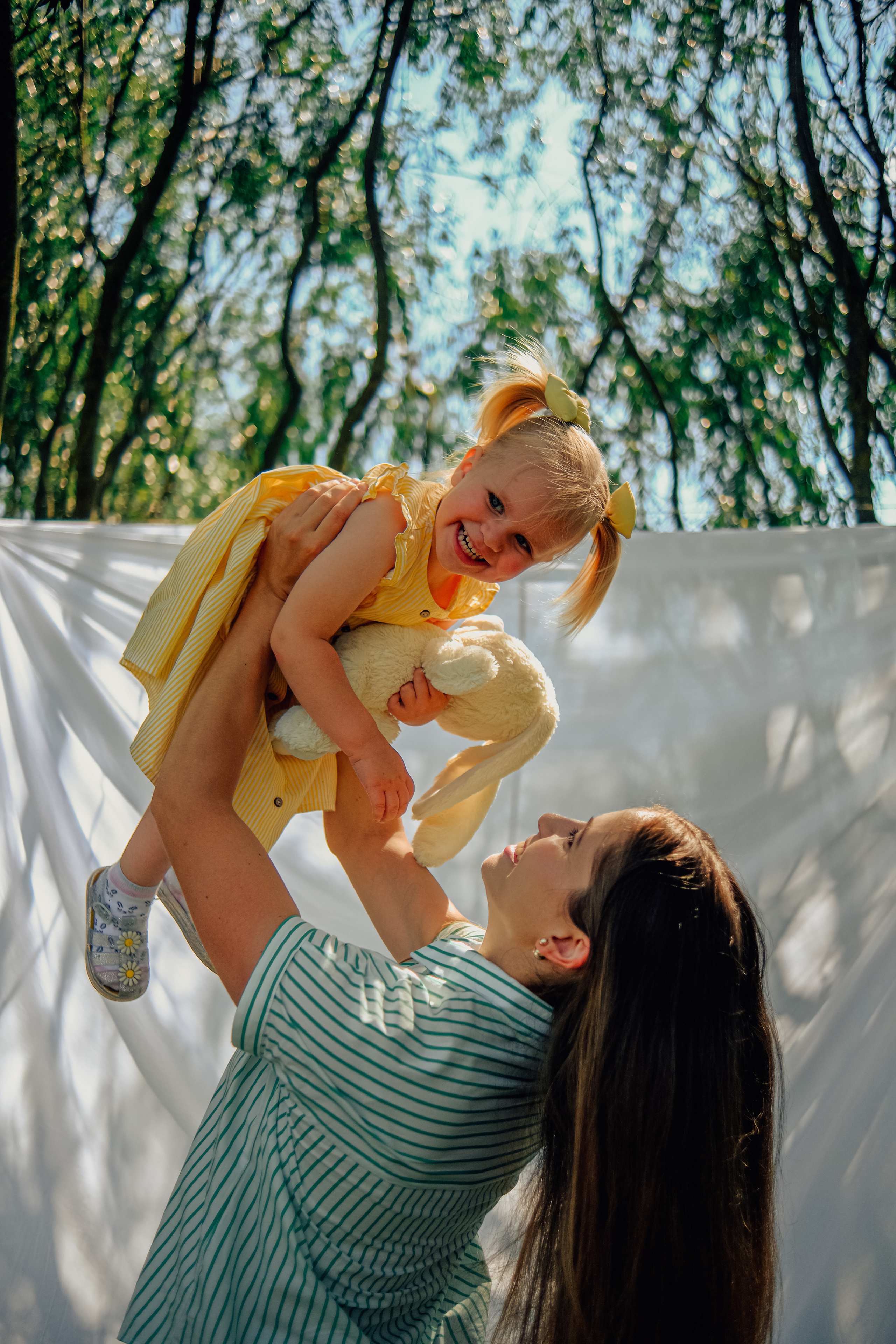 Алина с малышами. Nattie.ph