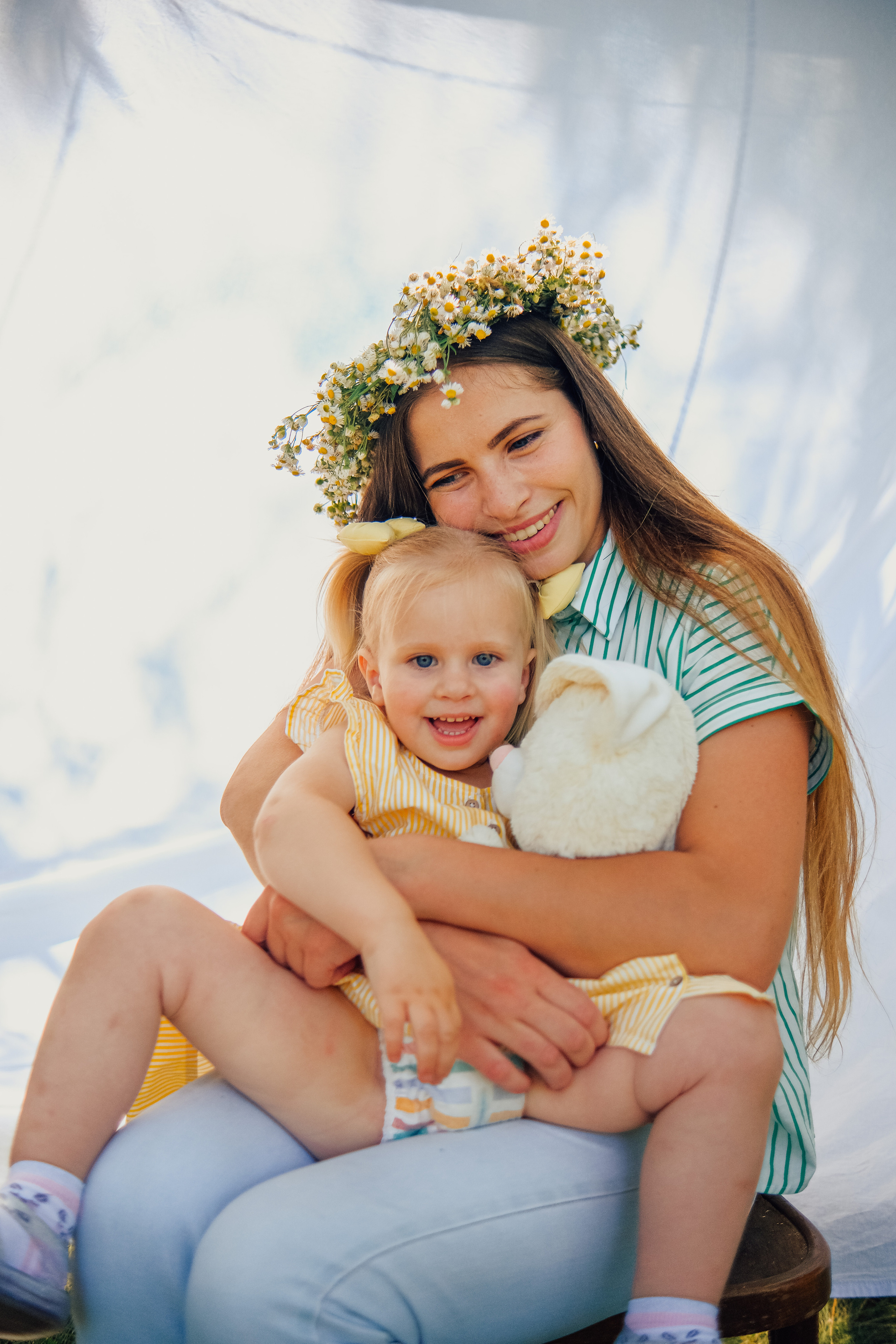 Алина с малышами. Nattie.ph