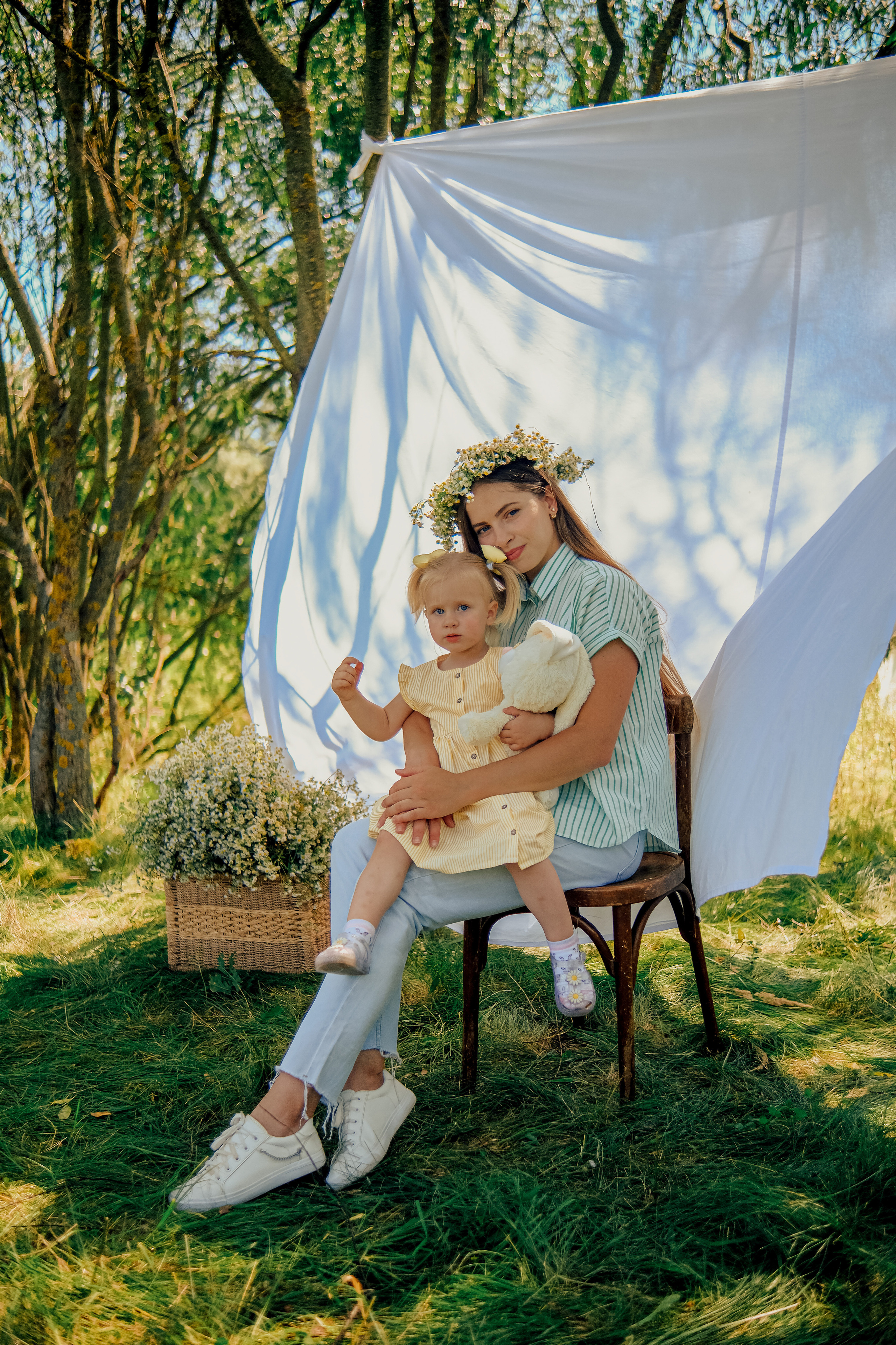 Алина с малышами. Nattie.ph