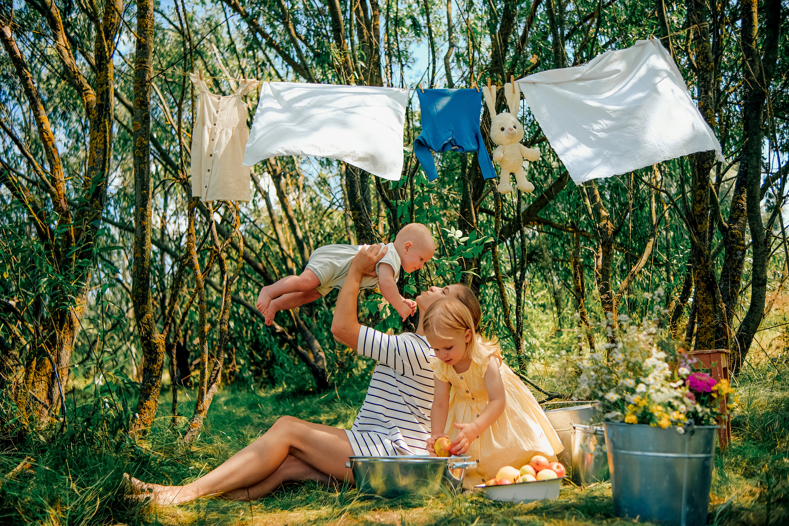 Алина с малышами. Nattie.ph