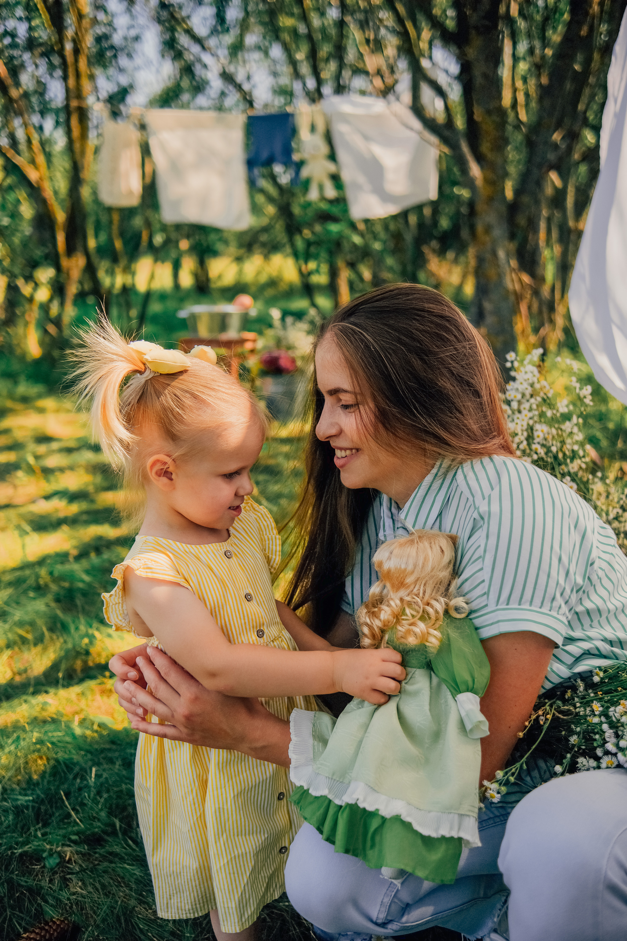 Алина с малышами. Nattie.ph