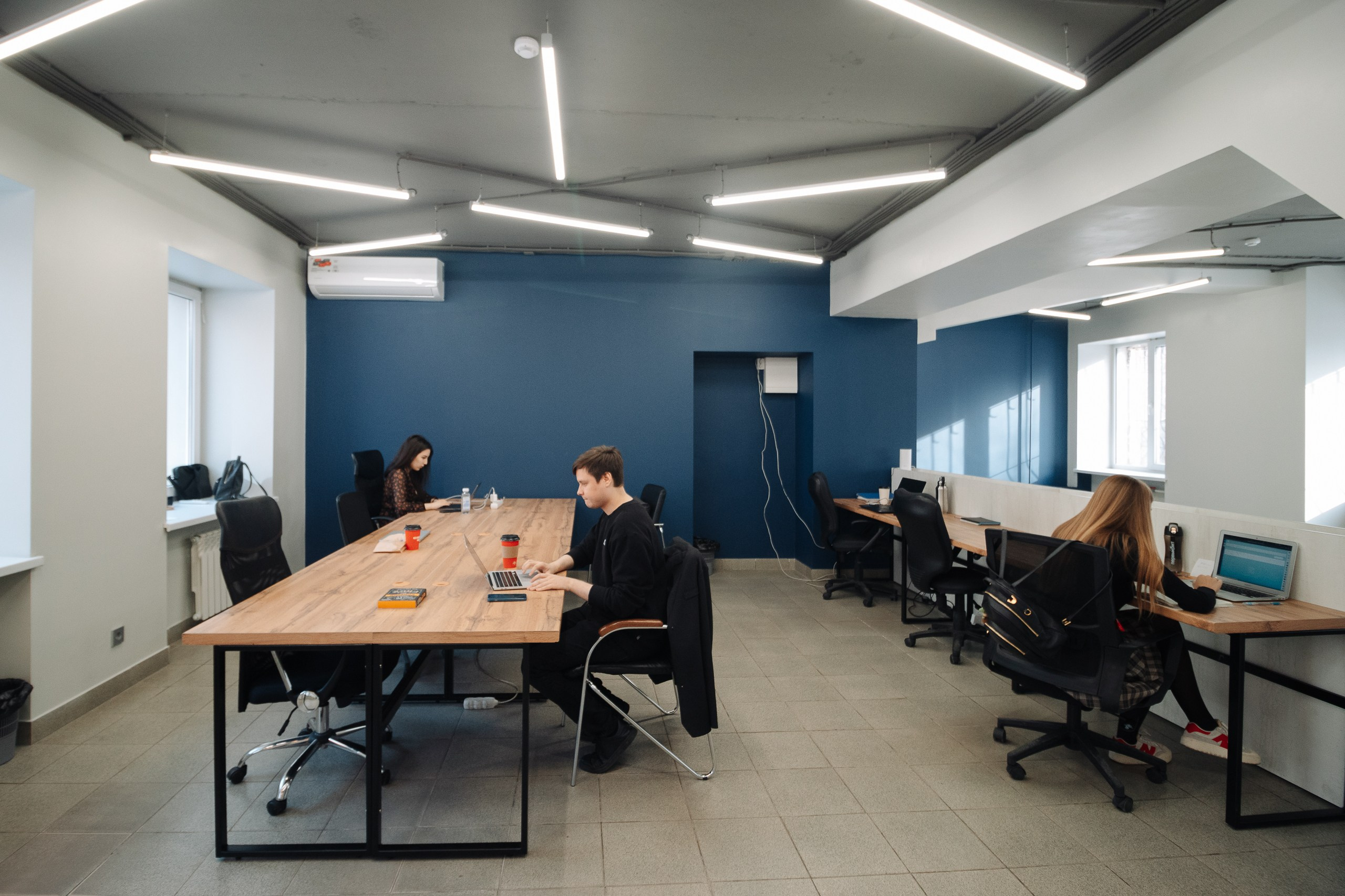 Агентство интернет маркетинга Alente. Репортажный фотограф Красноярск Алекс Чампакхам