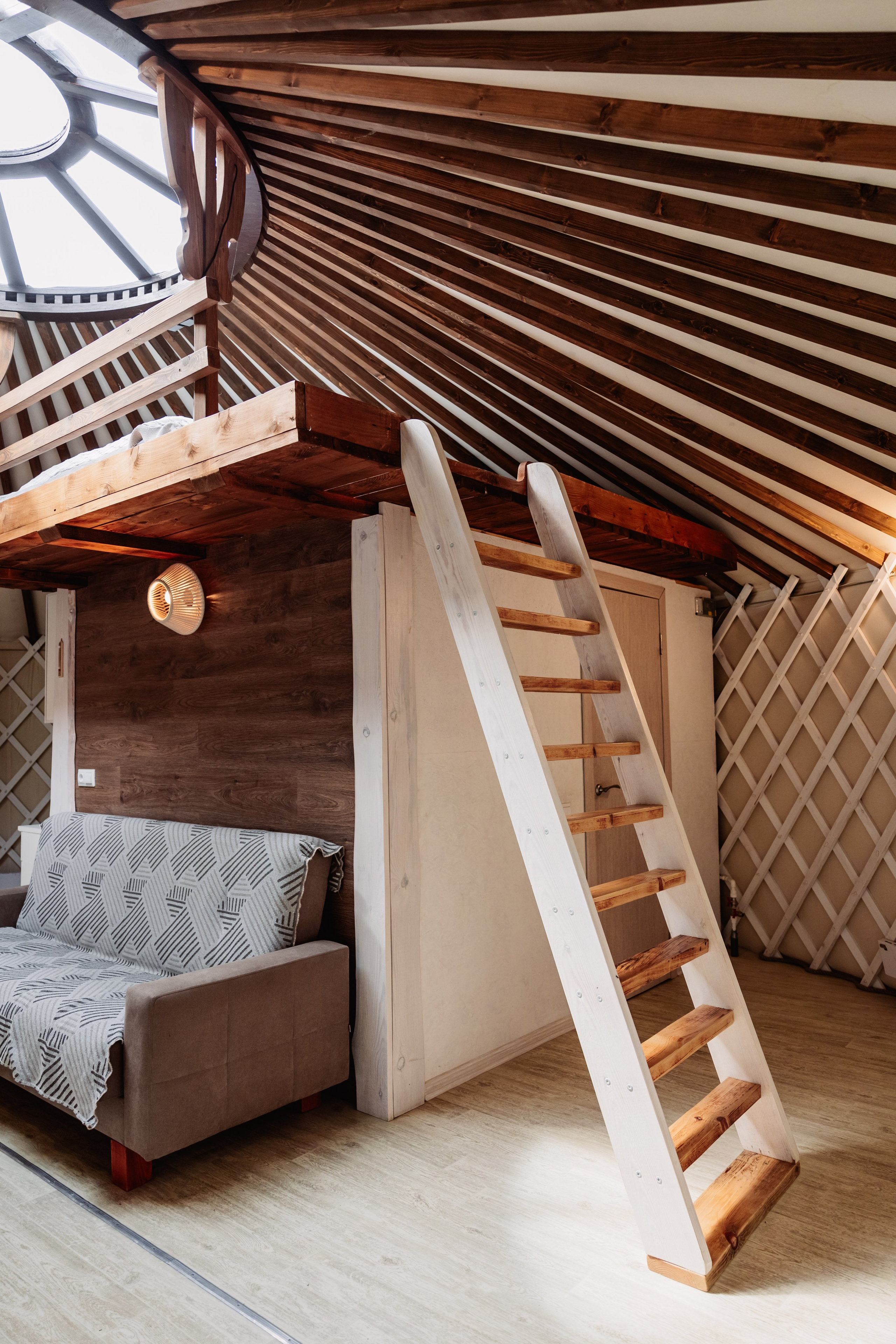 БЕРЕЗКА ВИЛАДЖ | Глэмпинг в Коломне | Юрта «Лесная». ФОТОГРАФ ИРИНА ШАМАТАВА