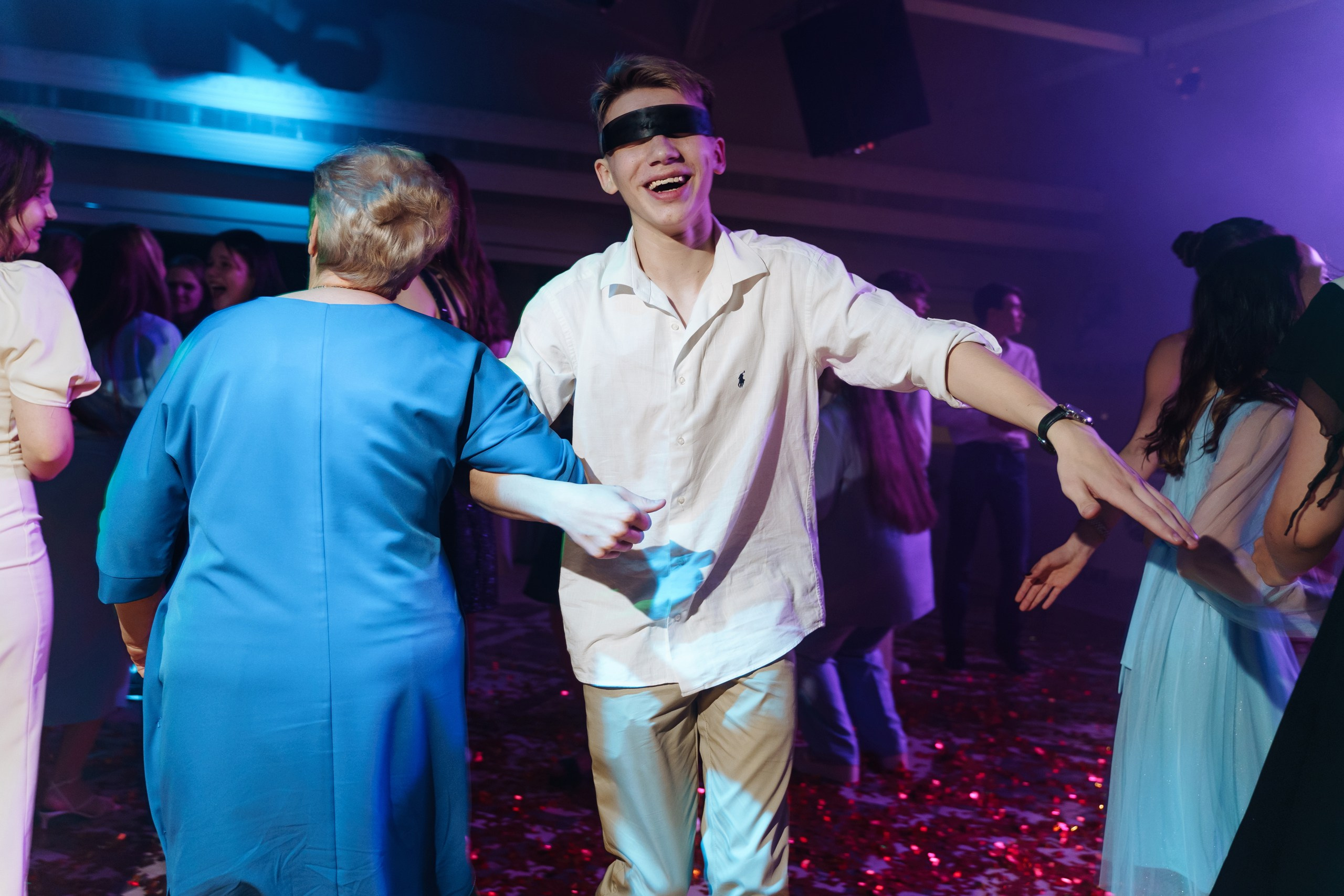 Выпускной фото на выпускной