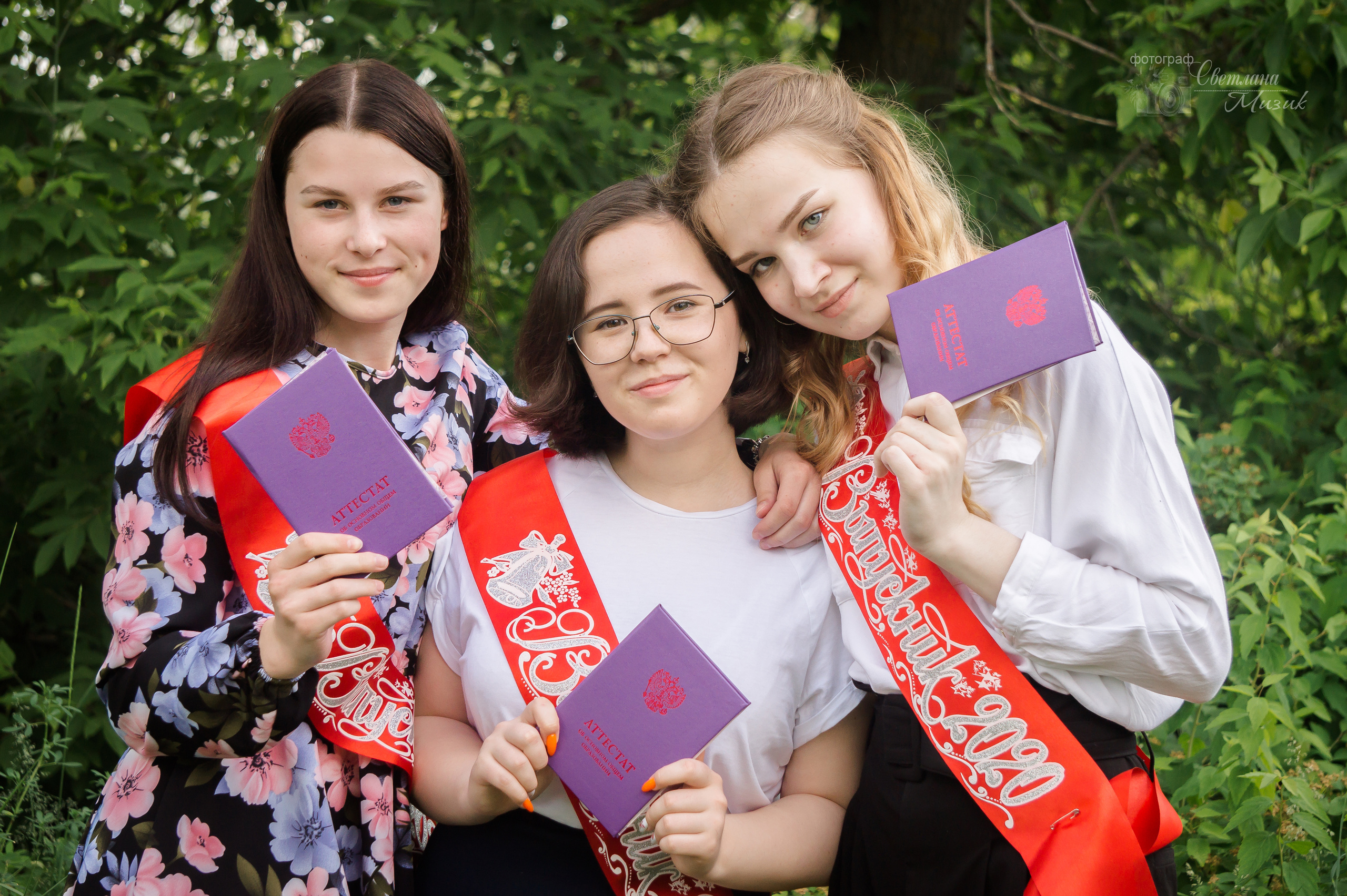 Фотосъемка в детском саду фотосъемка в школе Дипломы Выпускник Фотопла. Фотосъемка в детском саду и школе. Фотоальбомы и фотокниги ВЫПУСКНИК